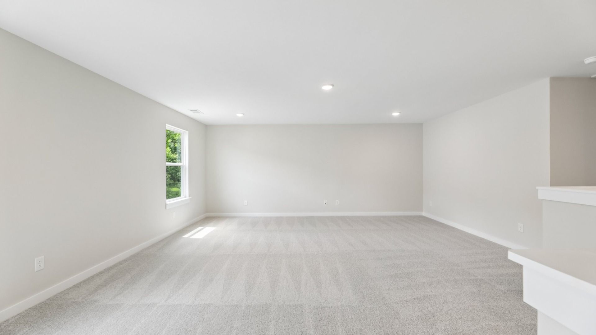 These are photos and plan layout may vary.  See Sales Consultants for details.