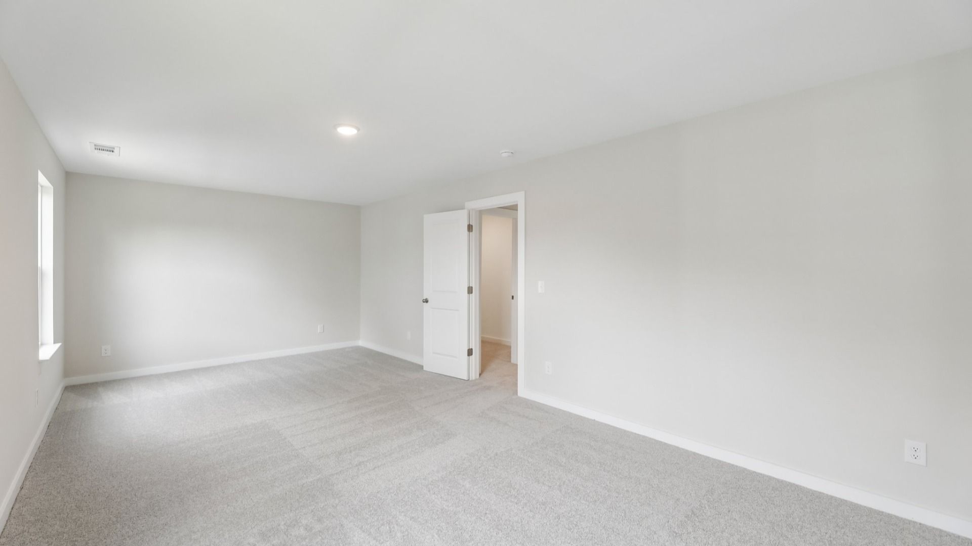 These are photos and plan layout may vary.  See Sales Consultants for details.