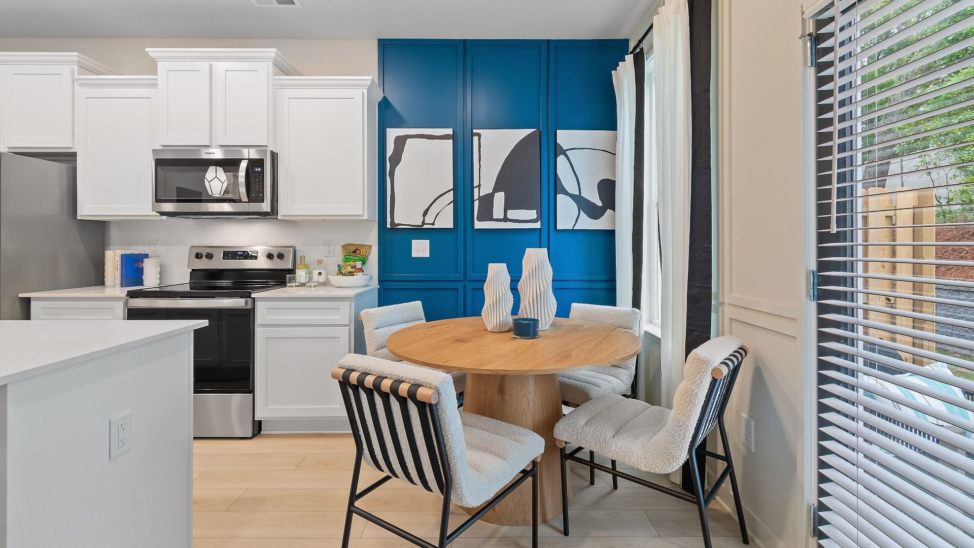 Eat-in breakfast area with natural light in new construction townhome at Avery Landing in McDonough, GA