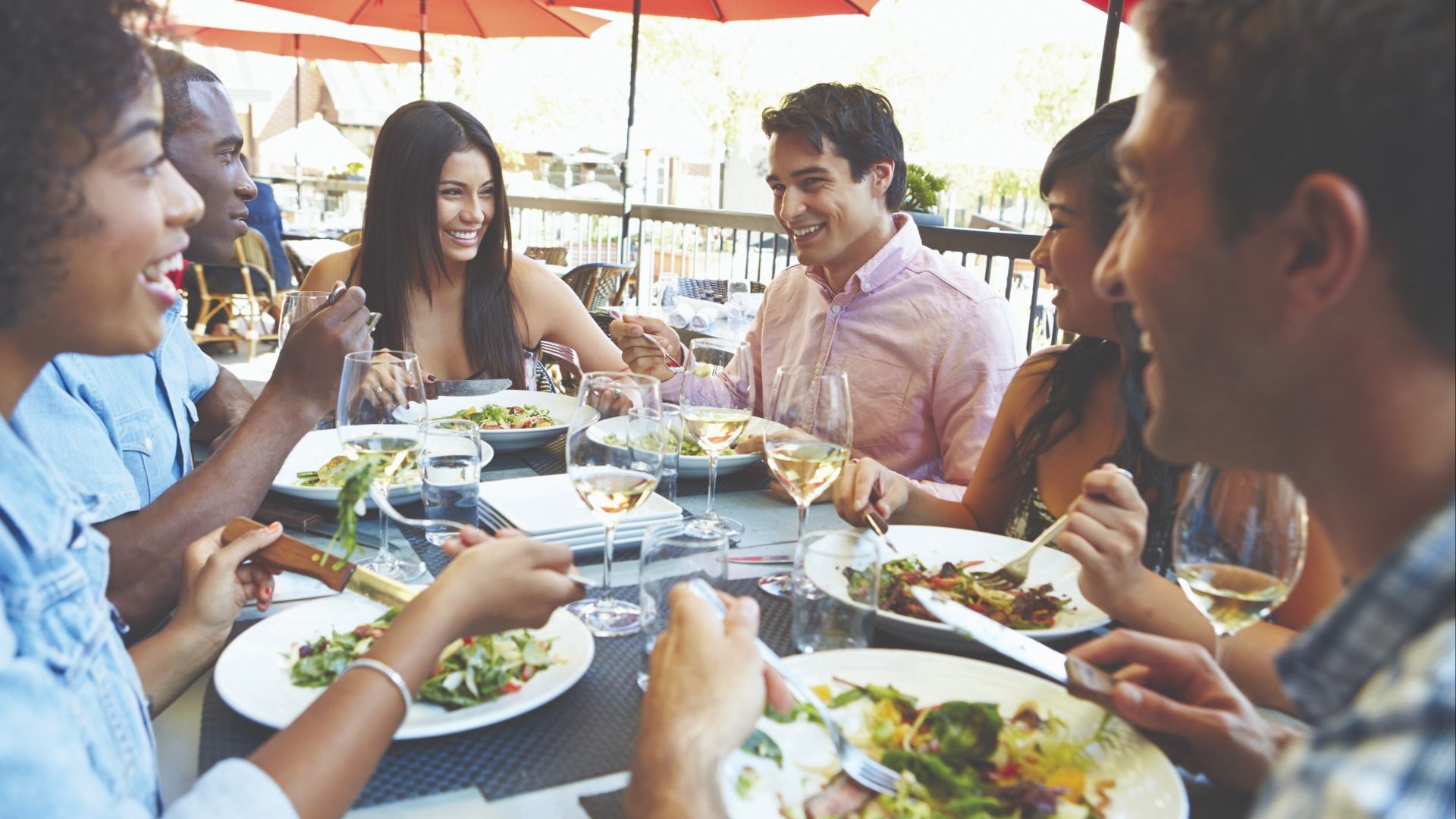 Gatherings with Friends is Made Easy with the Abundance of Nearby Dining Options