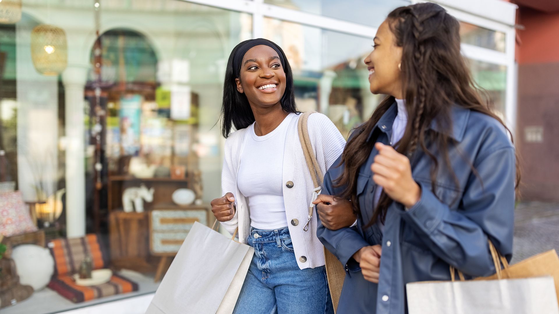 Nearby Shopping in Historic Downtown Cambridge