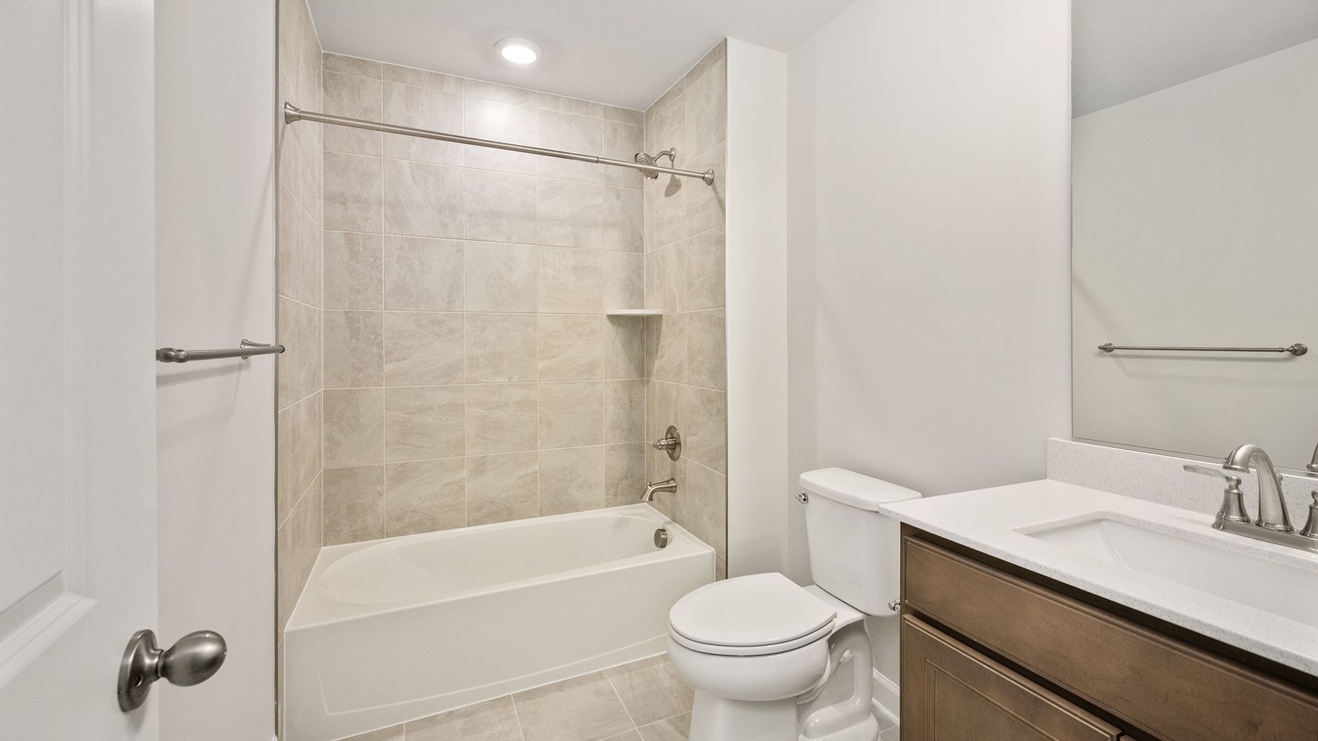 Second Floor Full Bathroom