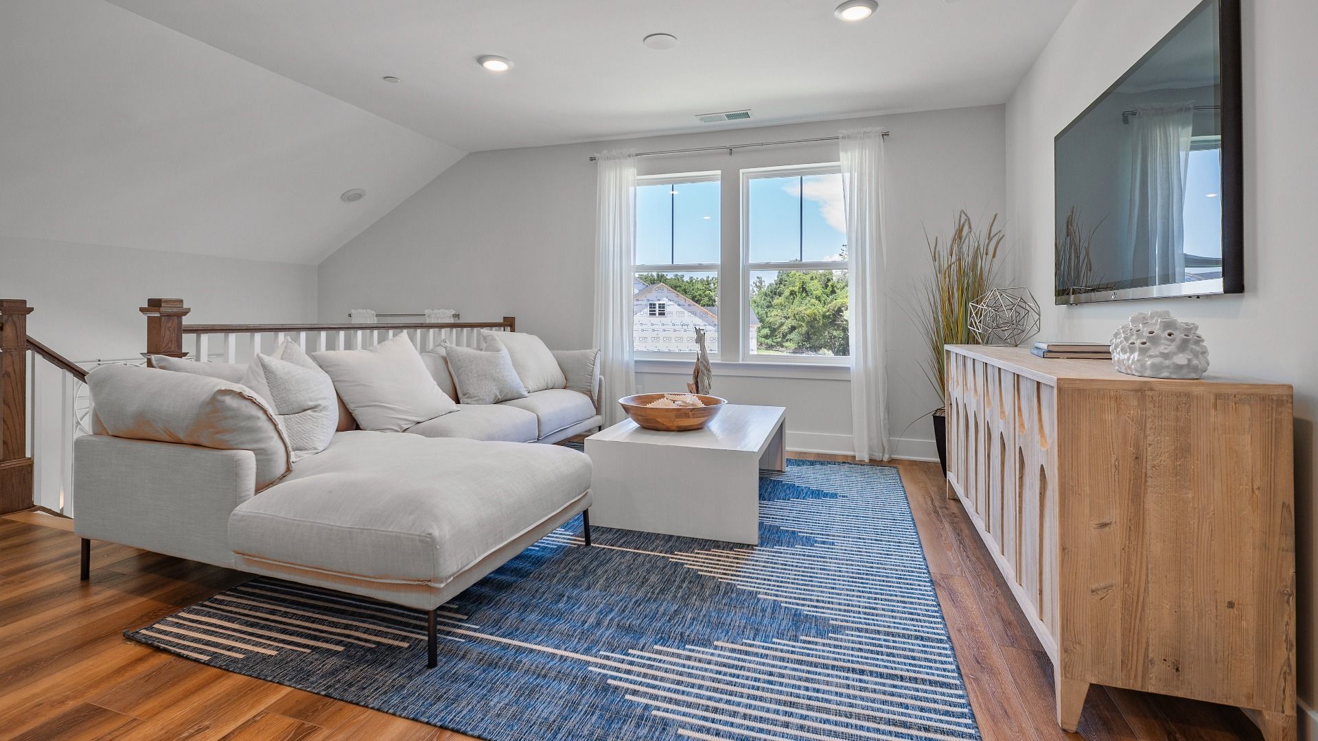 Spacious Loft Second Floor