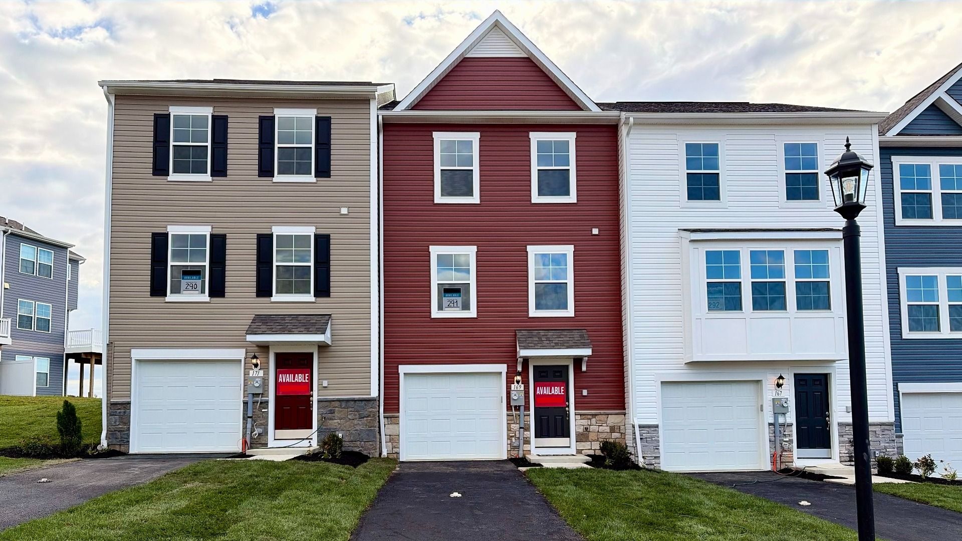 York II Garage - Homestead Acres Townhomes: Hanover, Pennsylvania - DRB Homes