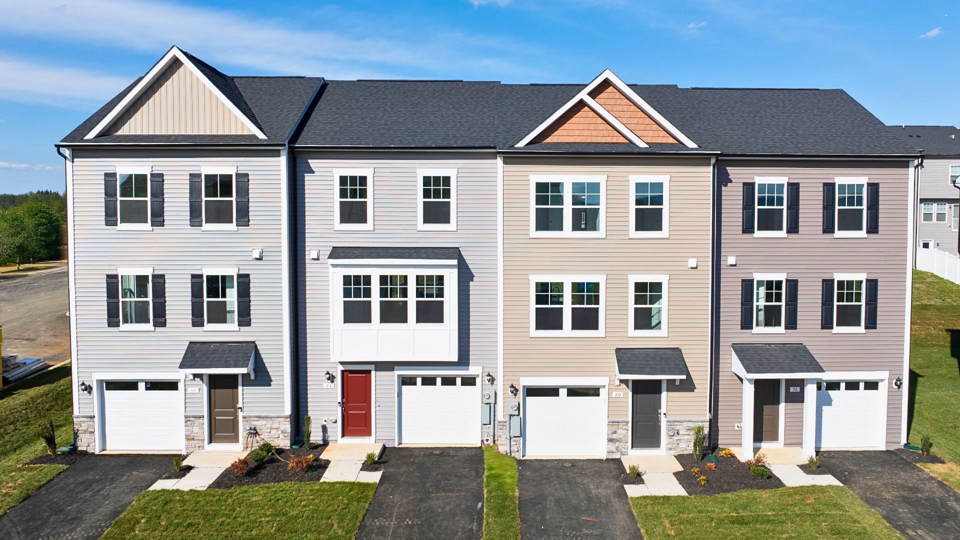 Boyds Crossing Townhomes - Bunker Hill, WV
