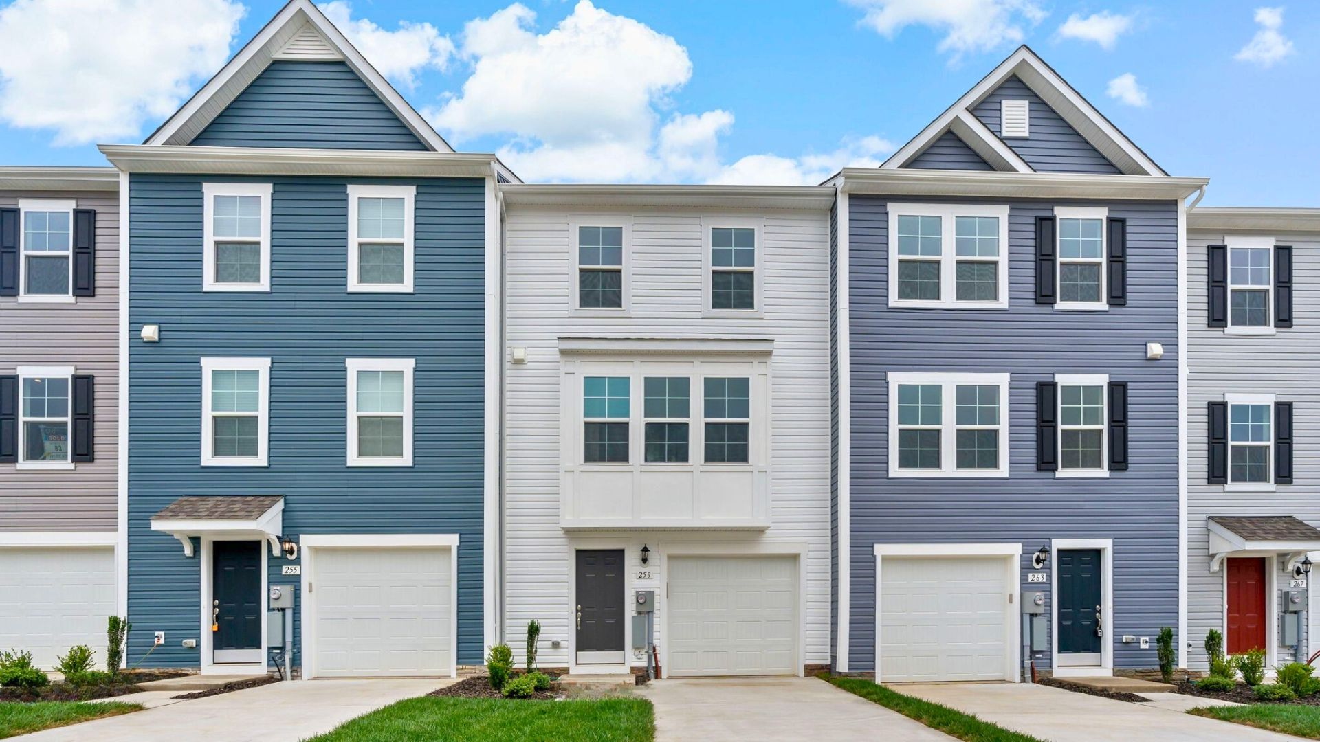 casa en Boyds Crossing Townhomes por DRB Homes