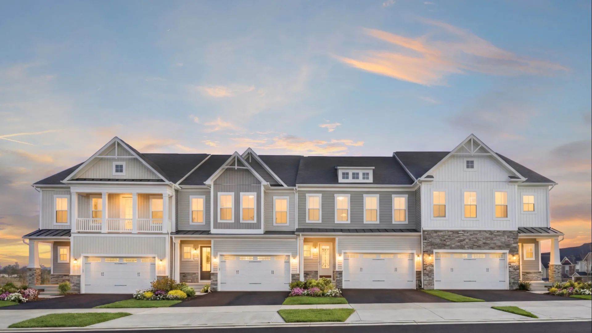 Enjoy townhomes with main level owner's suites at Brunswick Crossing