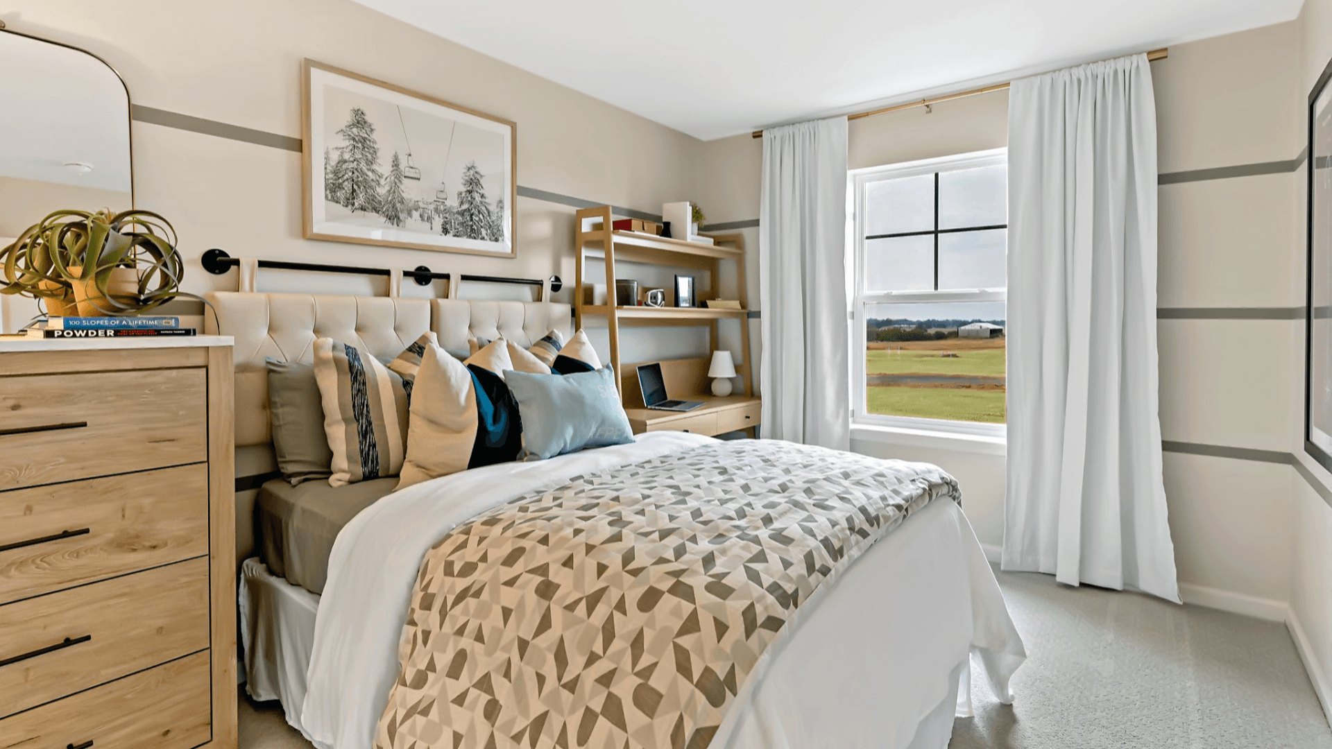 Secondary bedroom in the Lynnhaven.