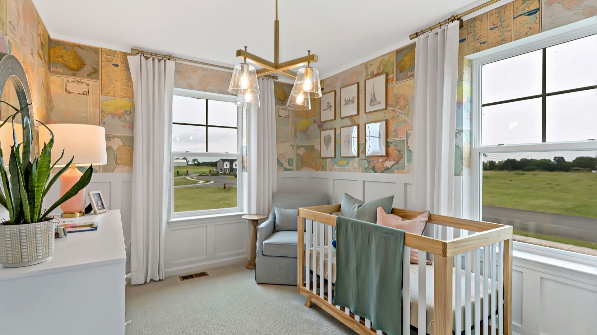 The third bedroom in the Lynnhaven.