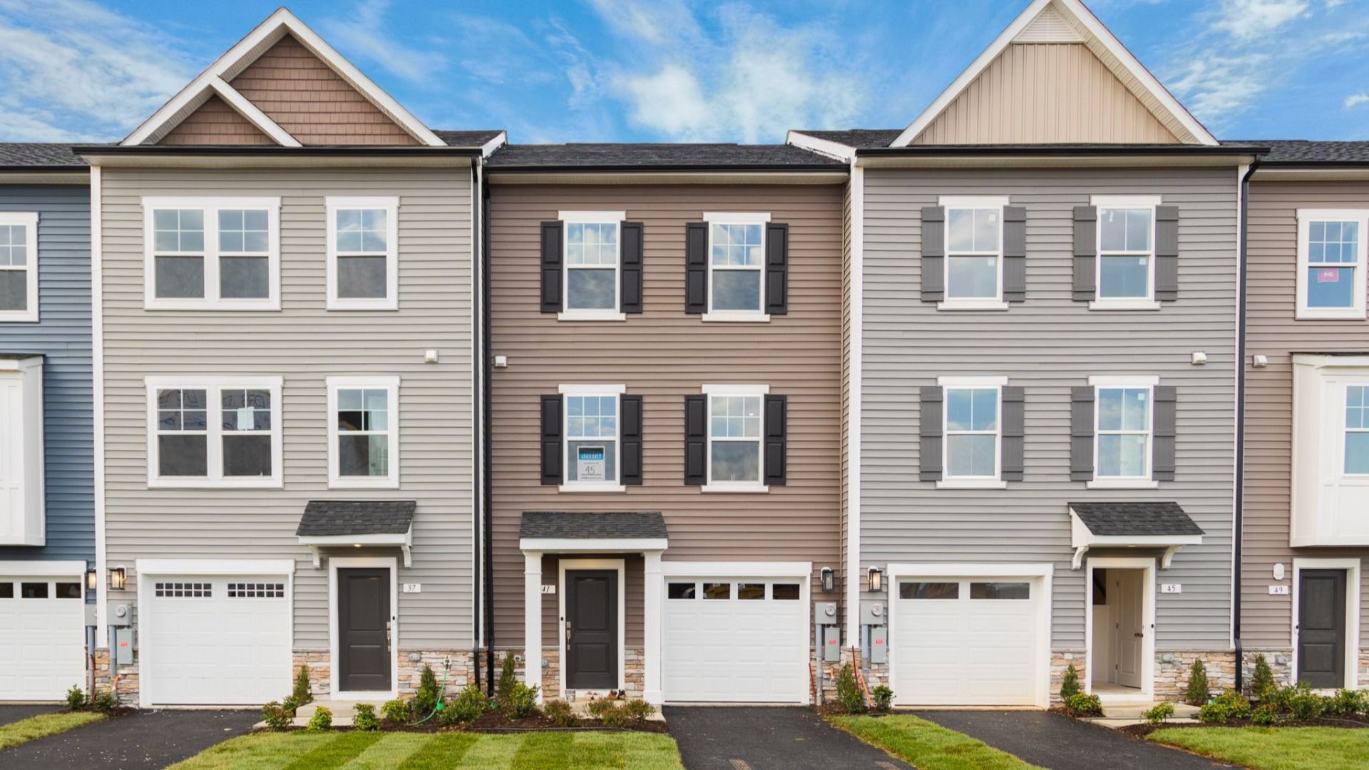 41 Scammel Drive (York II Garage)