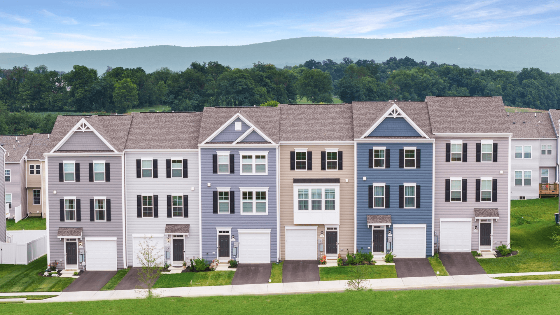 Huntfield Townhomes - Charles Town, WV