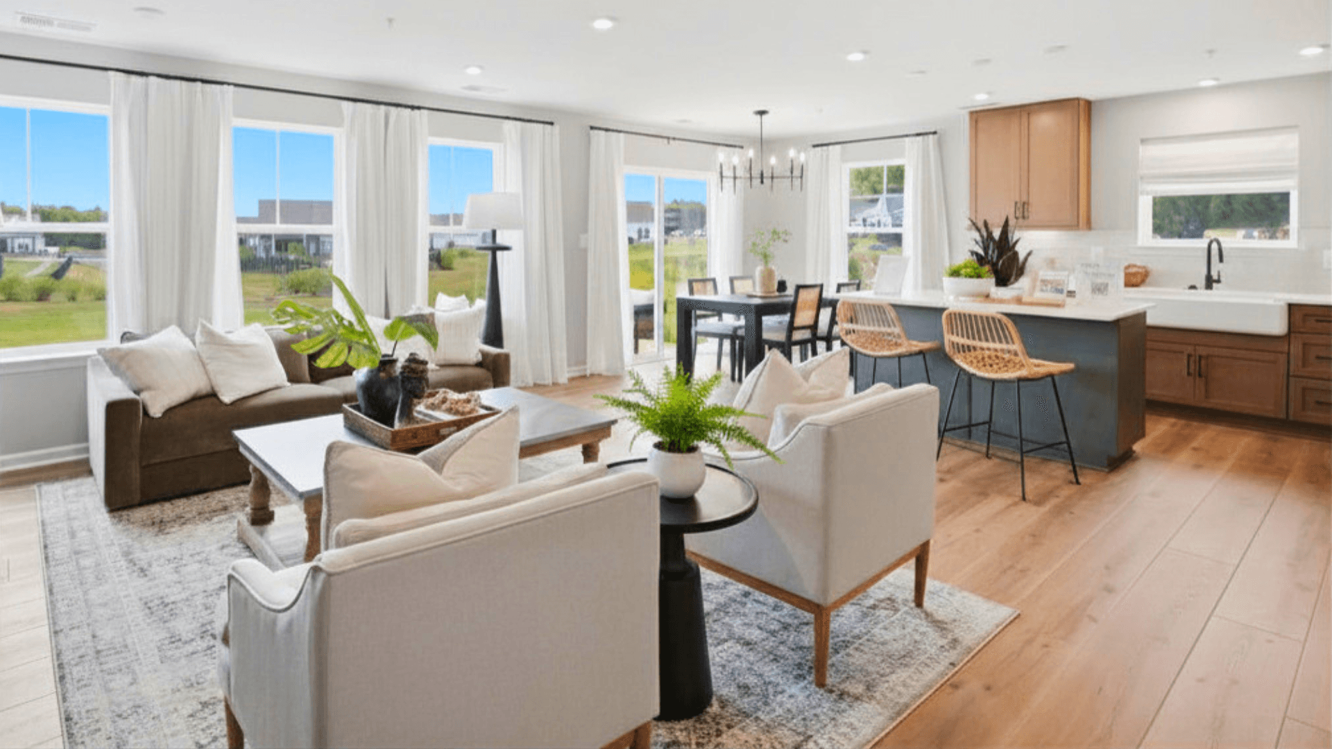 casa en Rosehill Manor Villas por DRB Homes