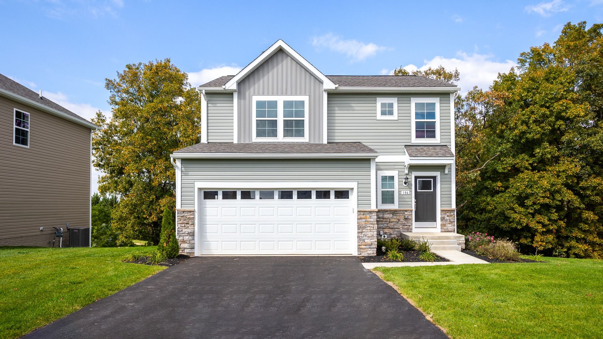 casa en South Brook Single Family Homes por DRB Homes