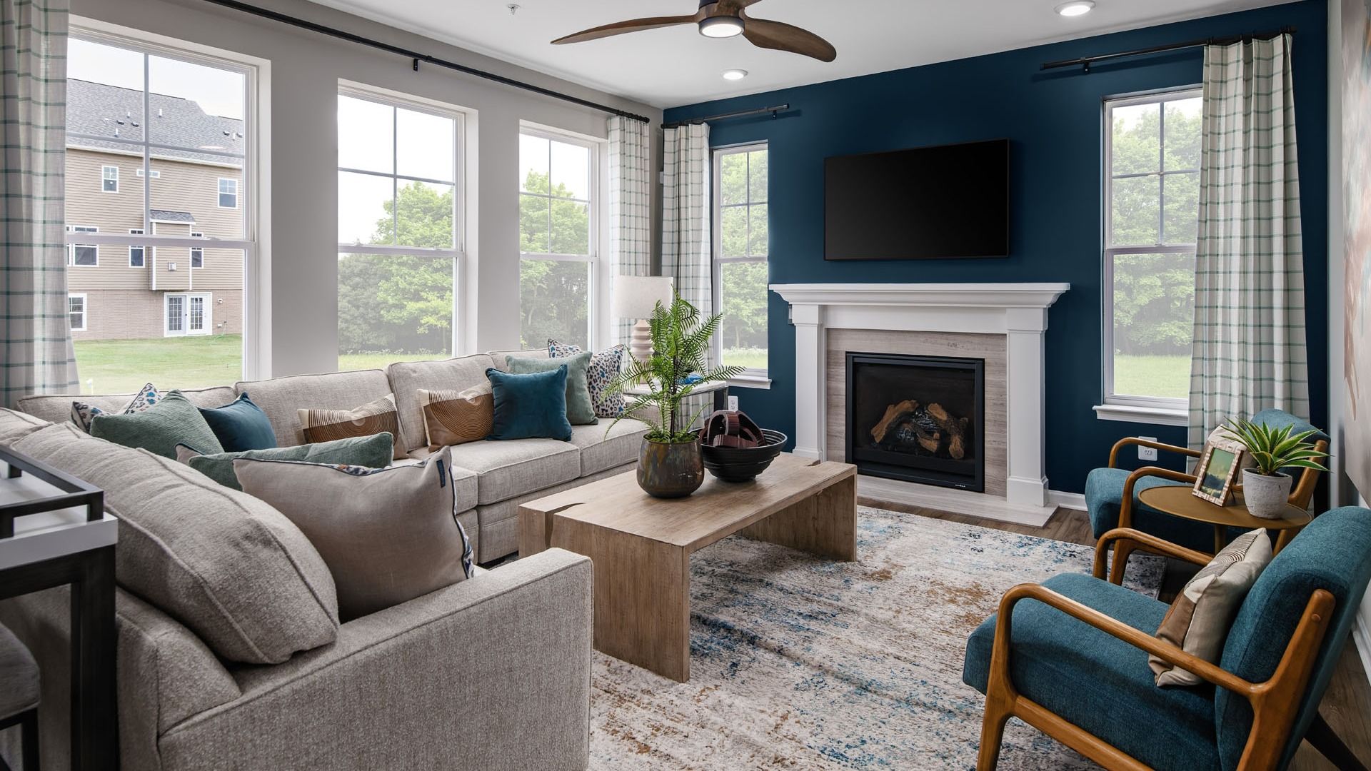 Bridgeport II Living Room at Brunswick Crossing