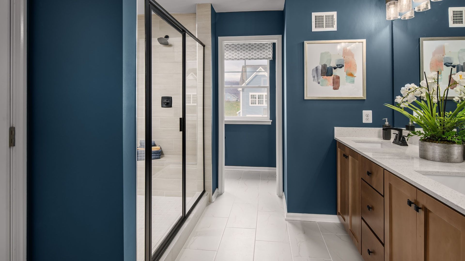 Bridgeport II Owner's Suite Bathroom at Brunswick Crossing