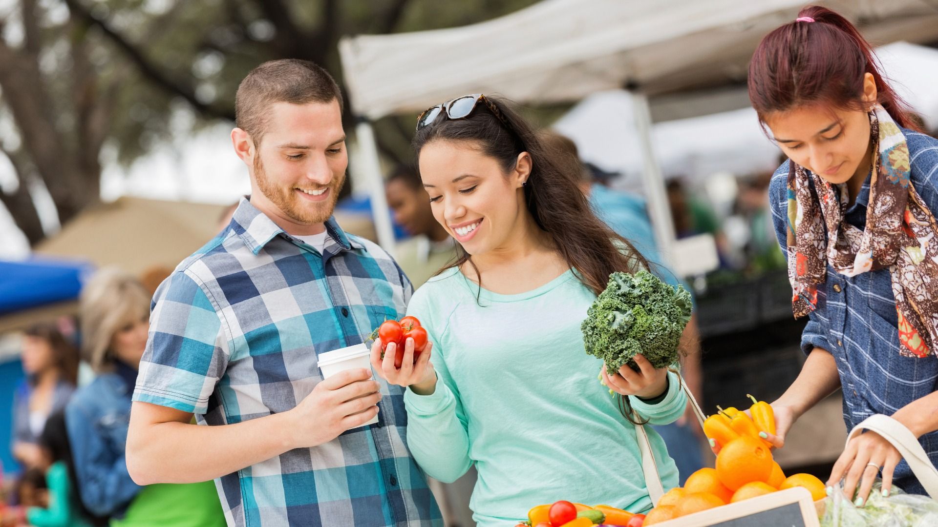 Enjoy Nearby Shopping and Farmers Markets