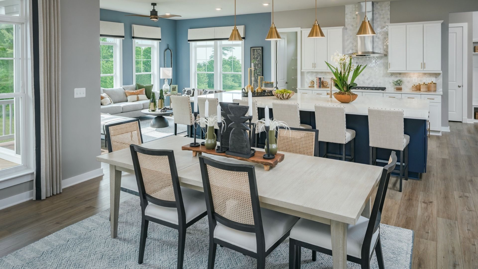 Richmond Dining Room and Kitchen