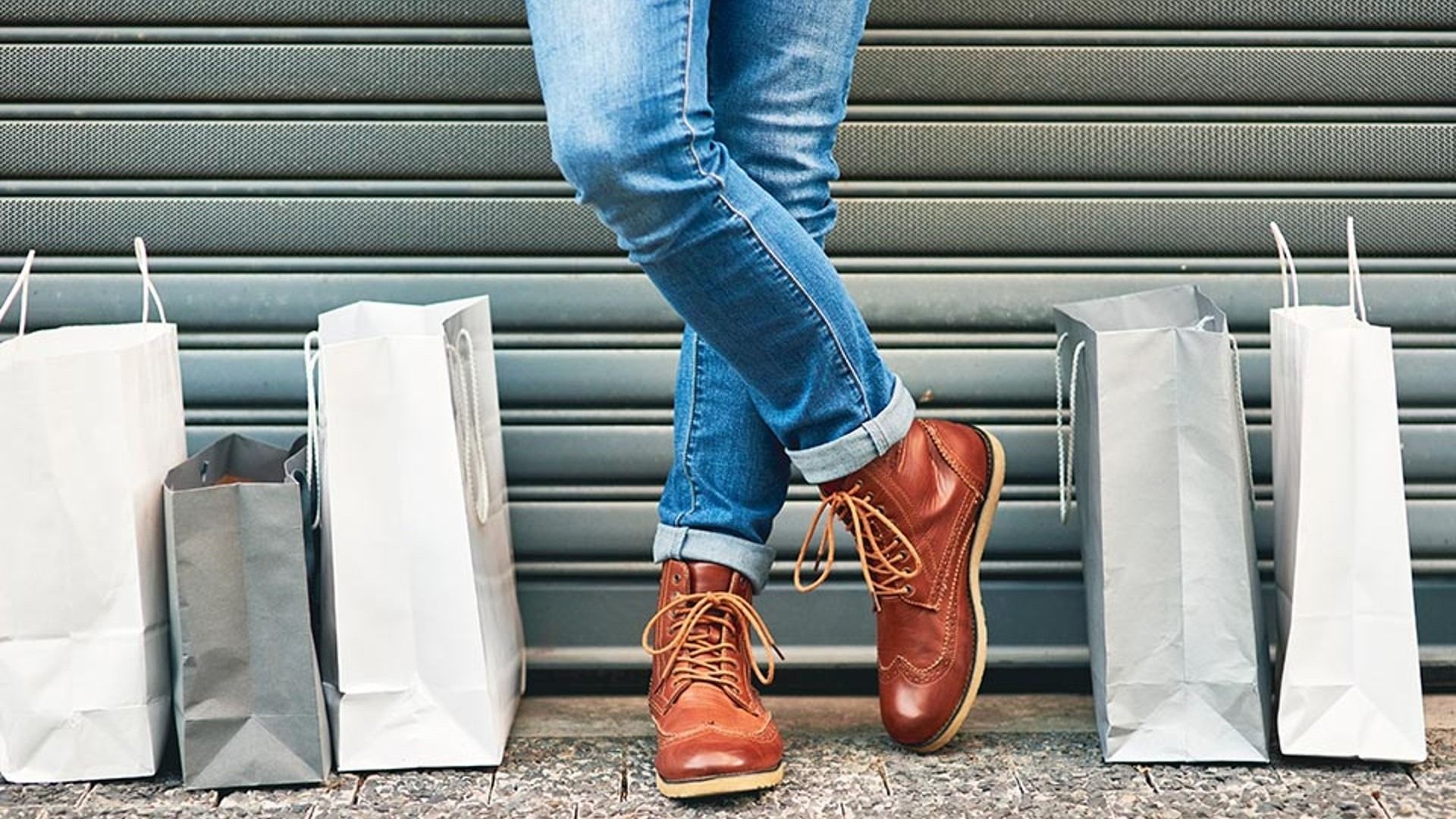 Enjoy the Convenience of Nearby Retail Locations