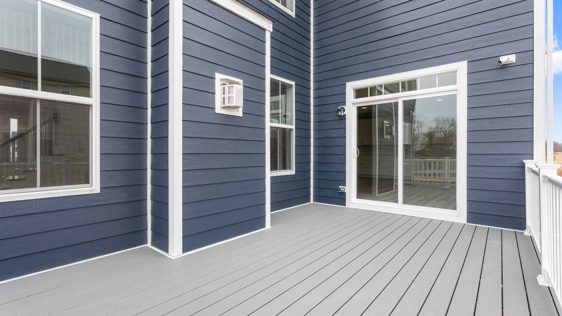 Spacious Deck at the Rear of the Albemarle at South Lake