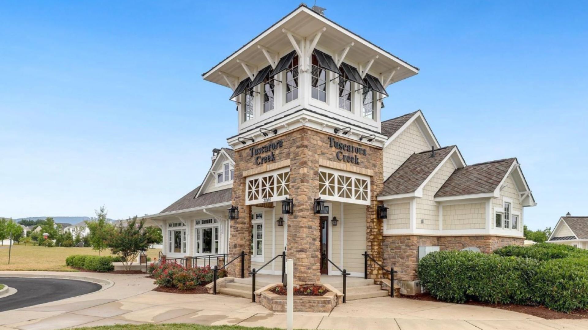 Tuscarora Creek Clubhouse Featuring Many Amenities