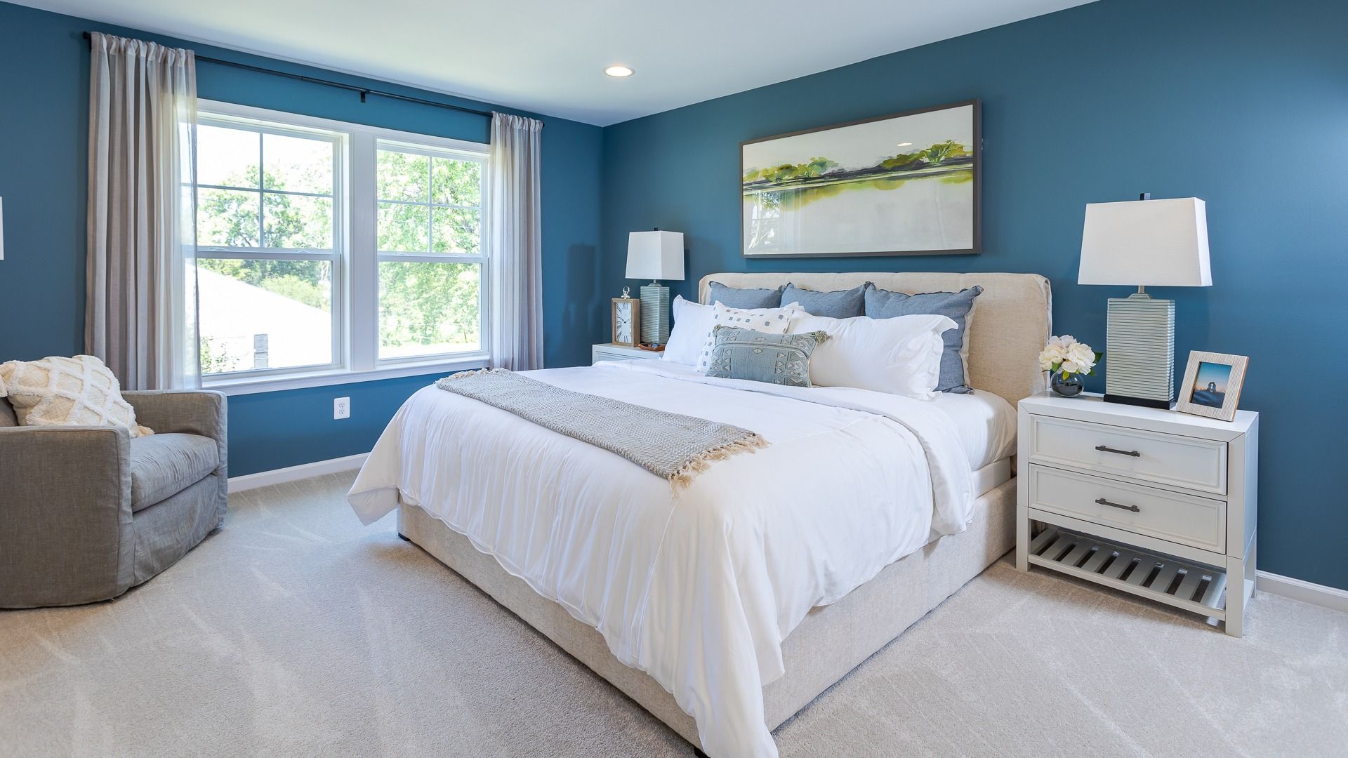 The owner’s suite in the York II has space for a queen bed and sitting area for an elegant retreat.