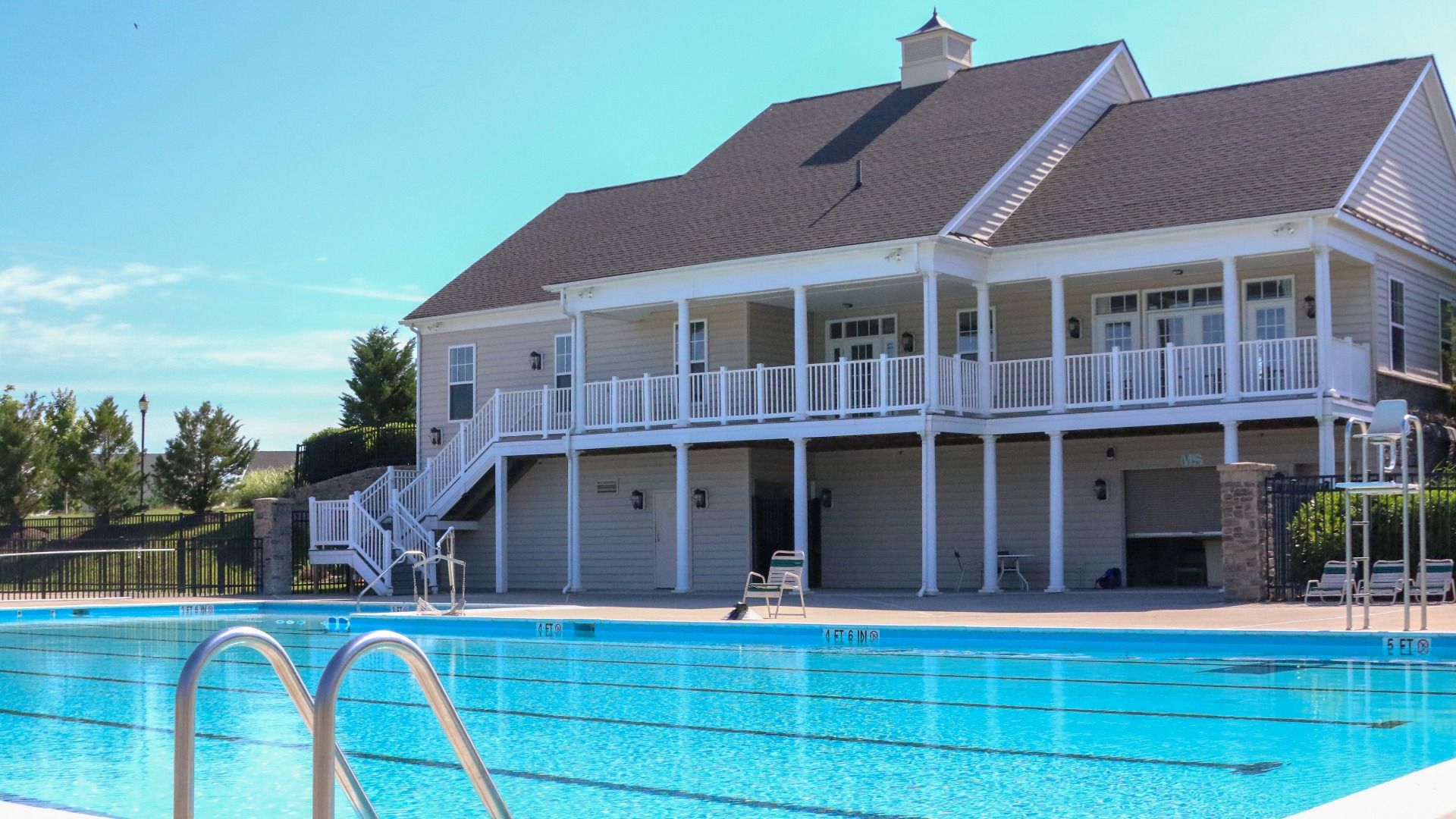 The neighborhood pool and clubhouse, perfect for recreation and gatherings.