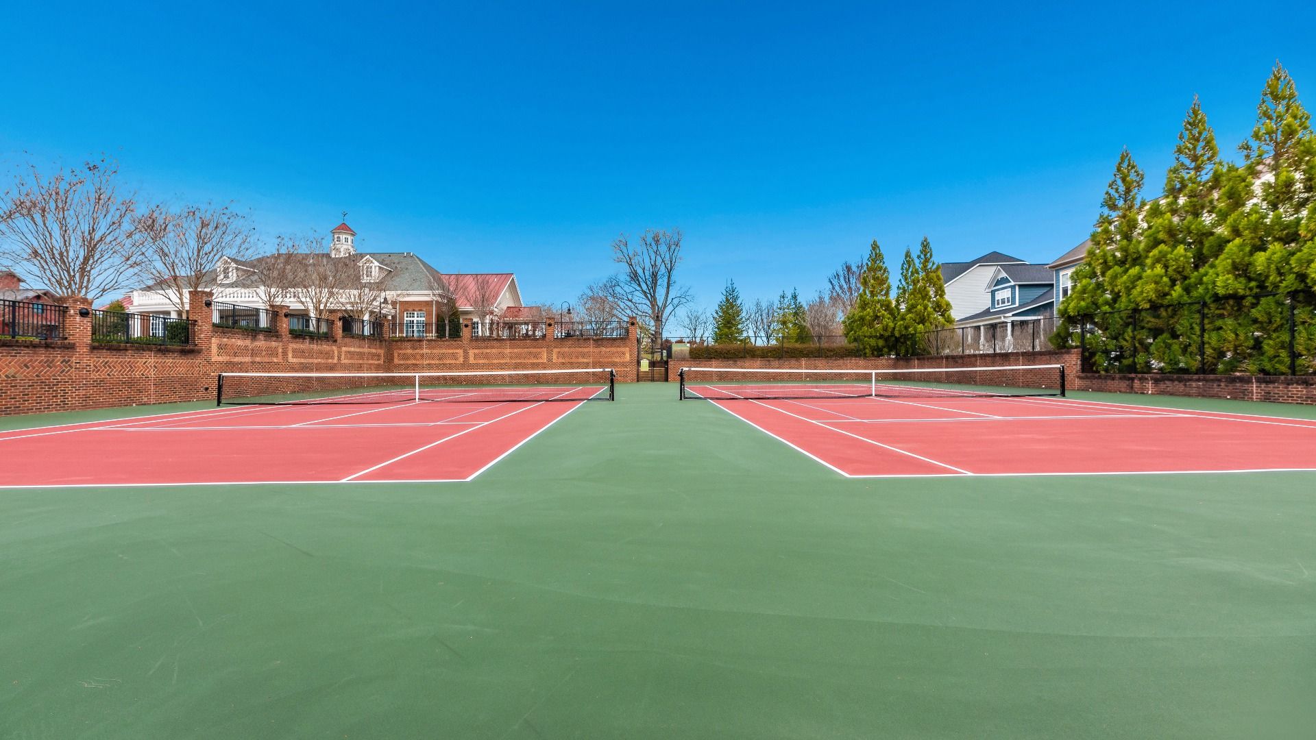 Outdoor Tennis Courts at Brunswick Crossing