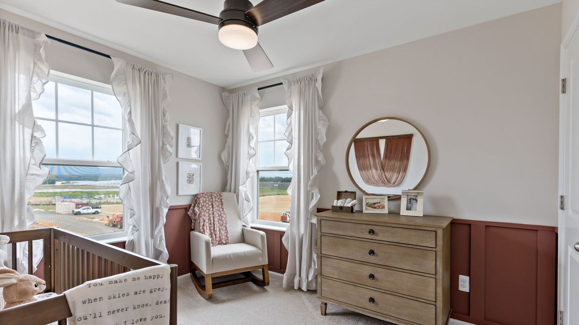 Secondary bedroom York II at King’s Crossing Townhomes. Charles Town, WV. Spacious, modern finish, and versatile use options.