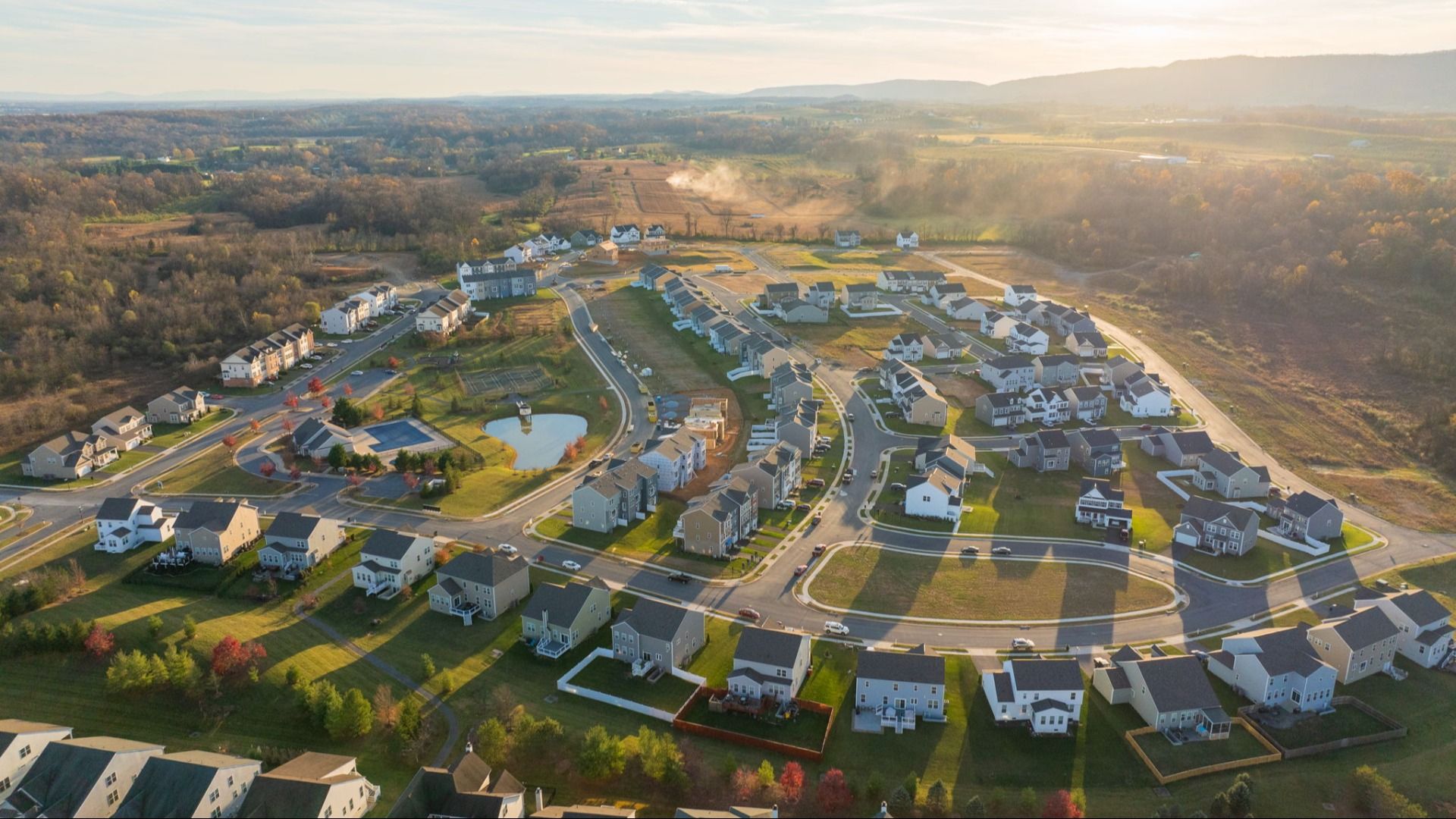 Phase 3B features a short commute to the amenity area at Martinsburg Station.