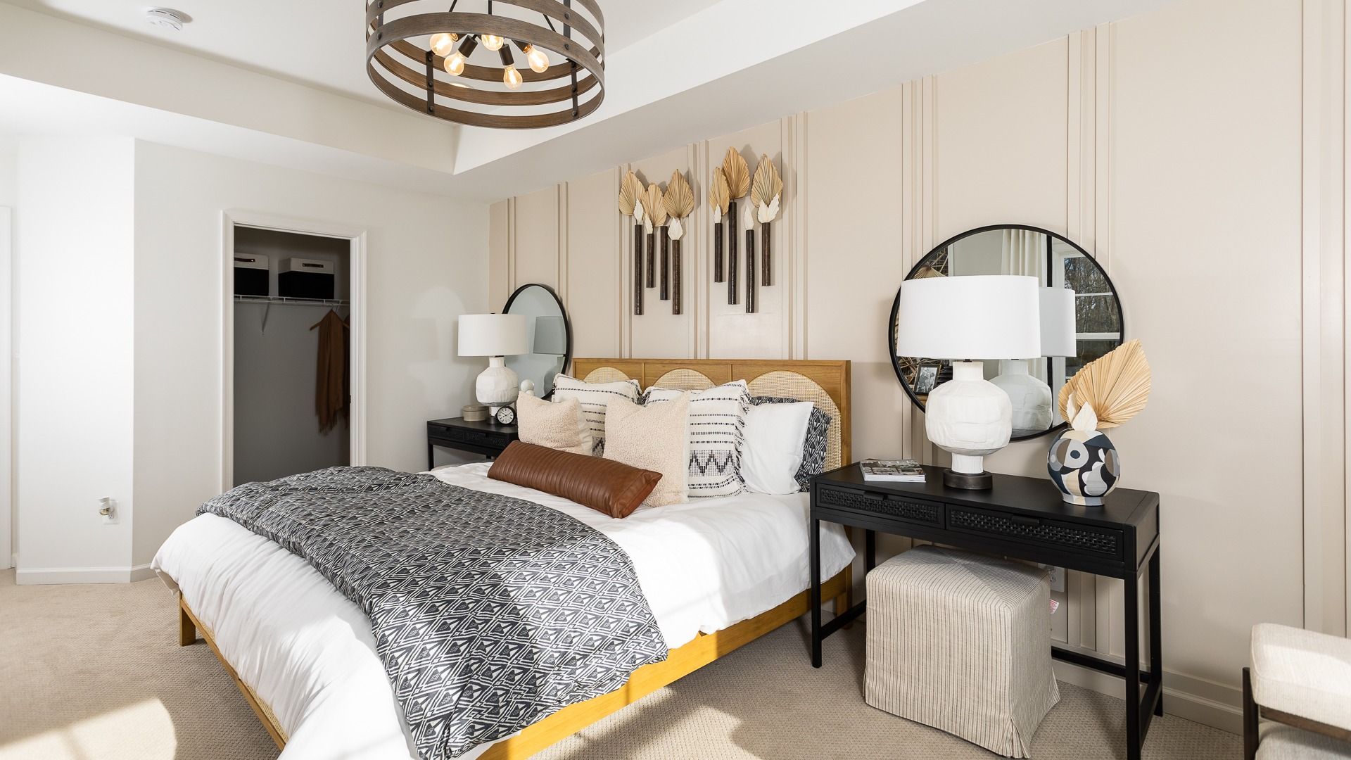 Unwind in the spacious and elegant owner’s suite of Darlington II floor plan.