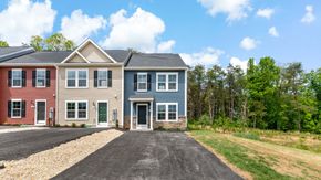 Whispering Pines Townhomes - Bunker Hill, WV