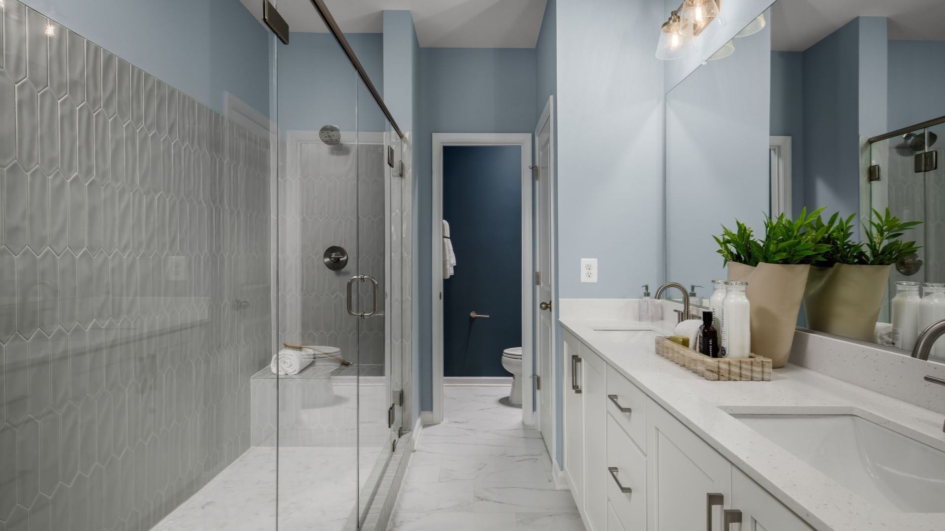 Alden II Owner's Suite Bathroom