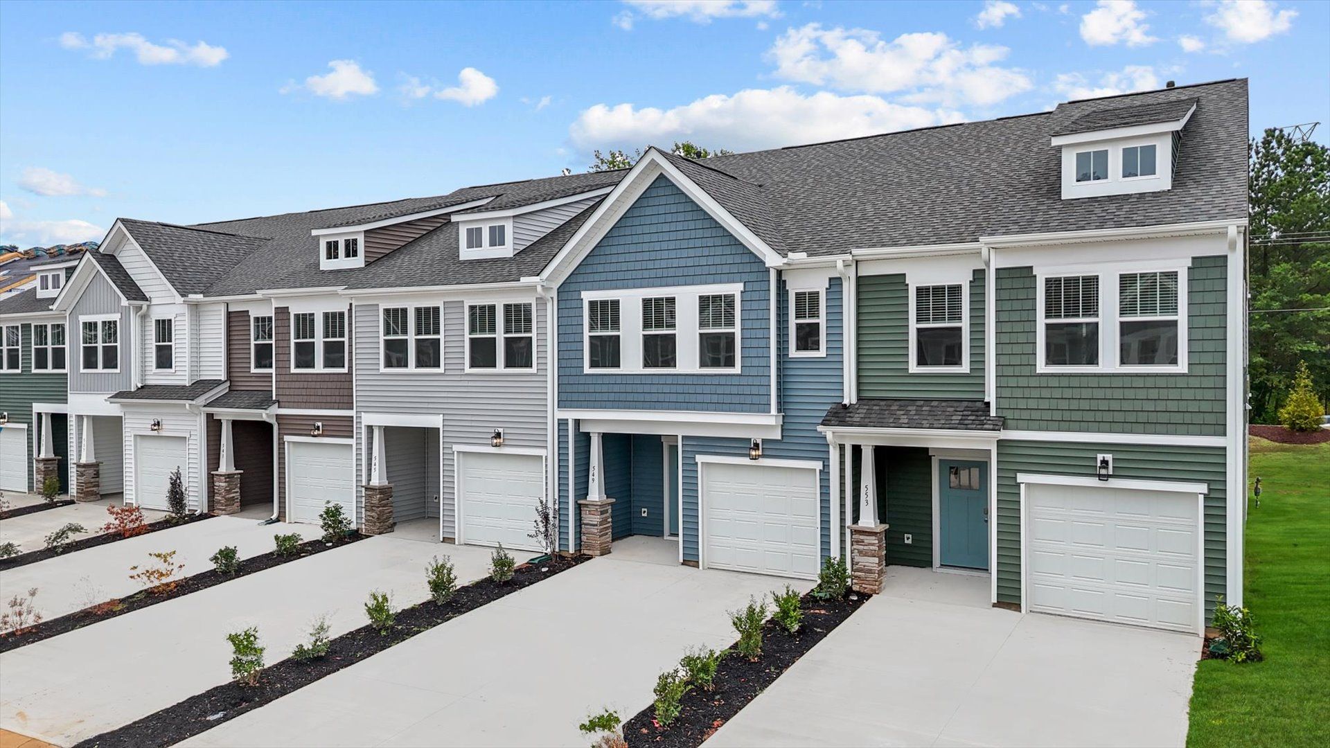 Superior craftsmanship throughout this established villa community near the beautiful Blue Ridge Mountains