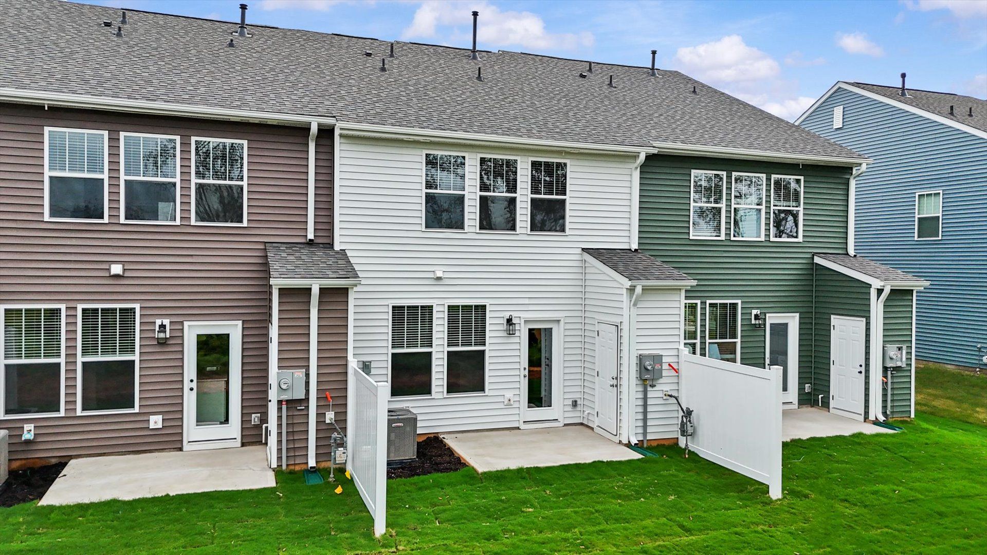 526 W Norvell Court (Litchfield)