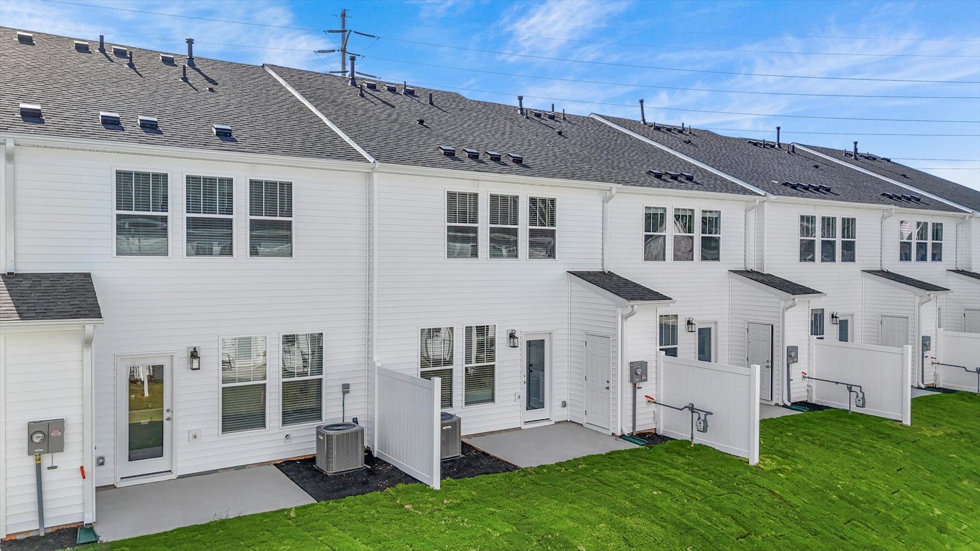 509 Harebell Way (Litchfield)