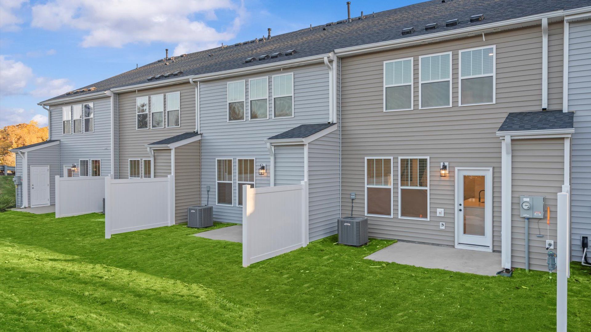 411 W Parima Court (Litchfield)