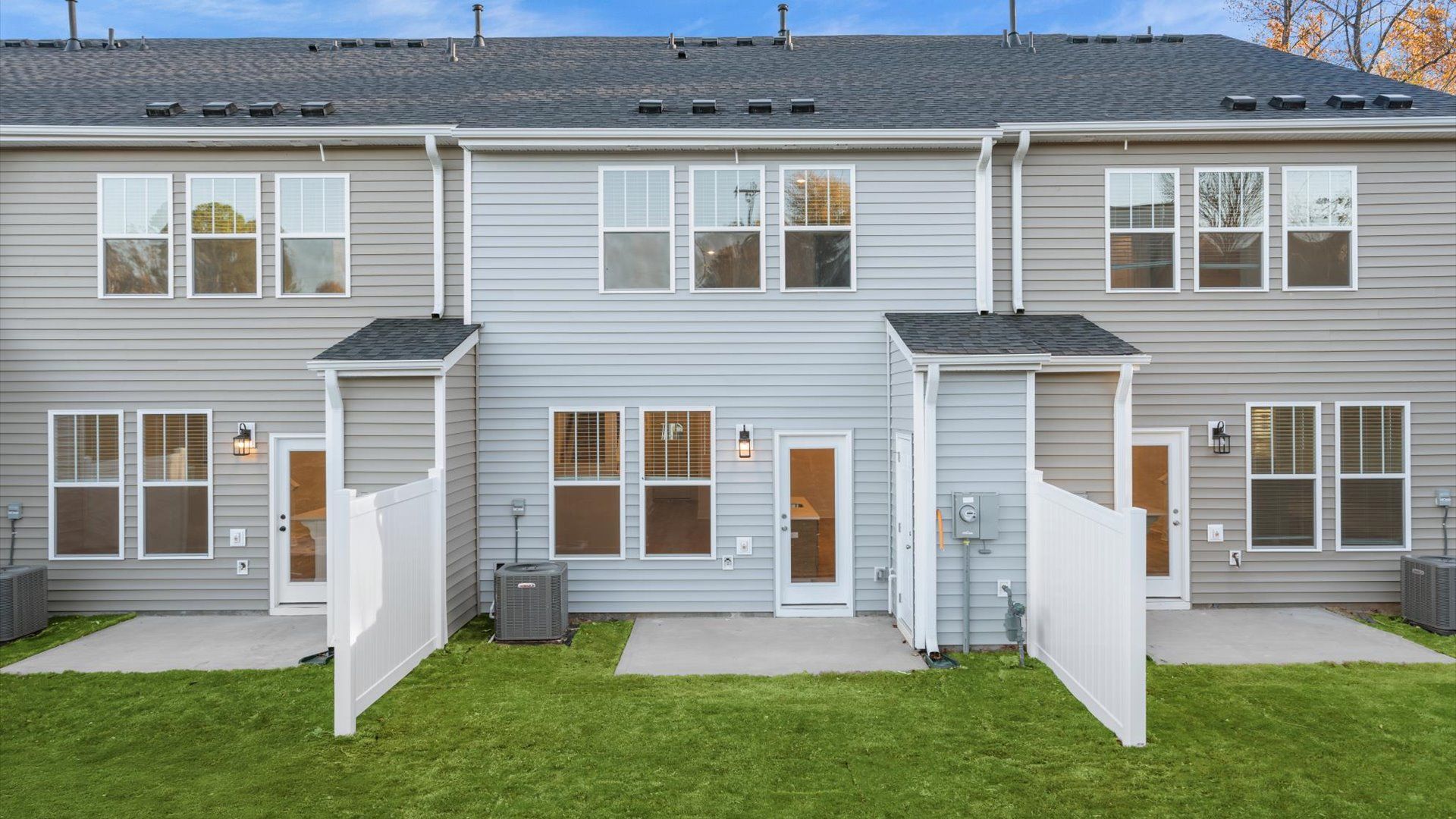 413 W Parima Court (Litchfield)