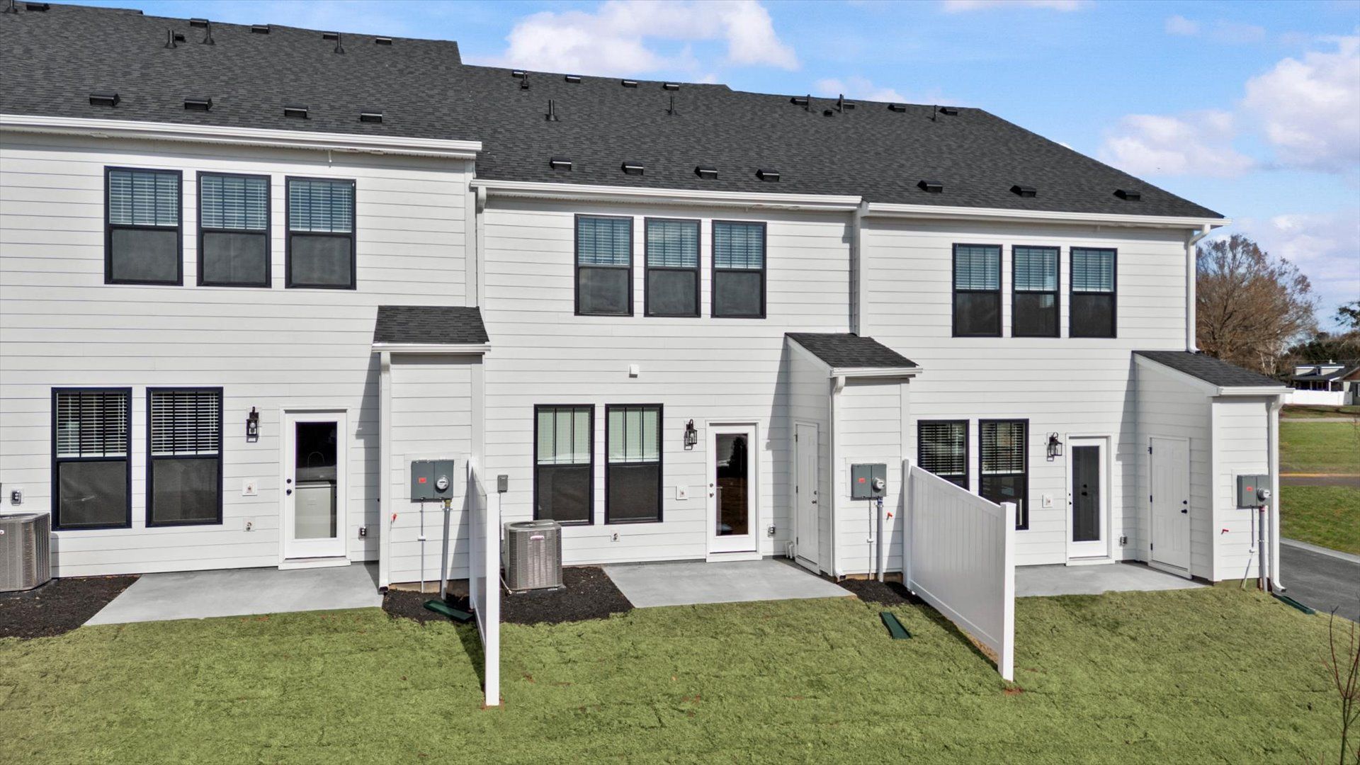 8 Redfield Place (Litchfield)