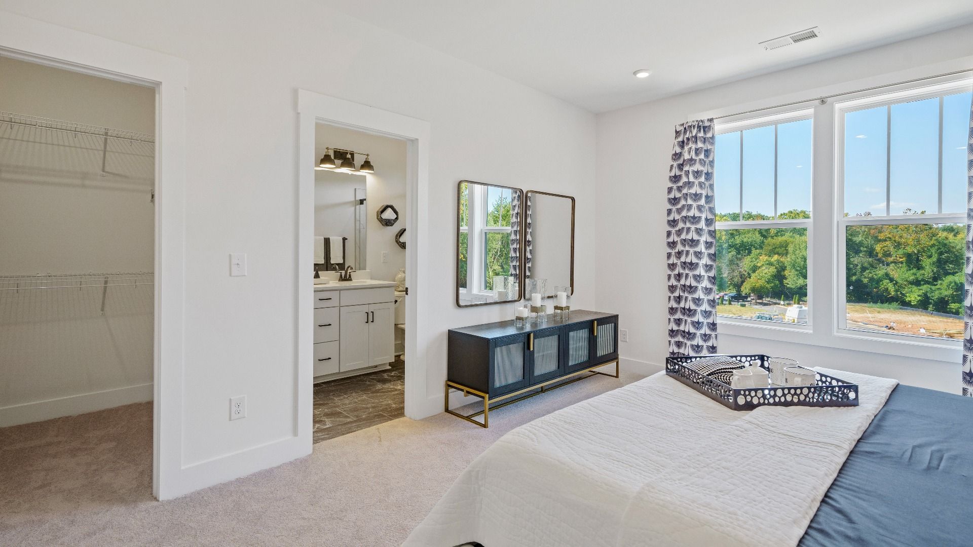 Desirable primary suite layout with spacious en suite bath in a proven, established community in Greenville, SC