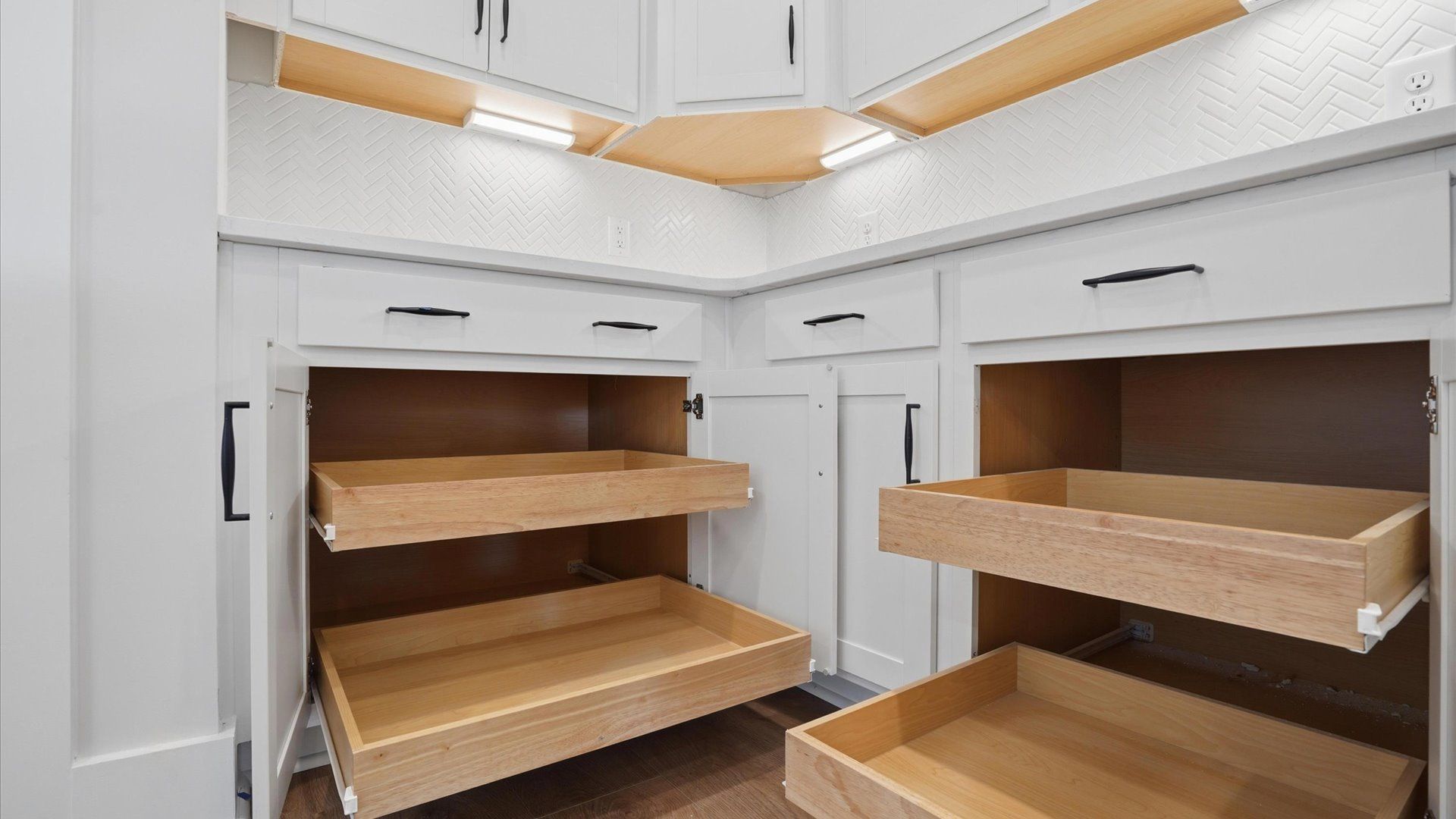 First-rate kitchen with functional layout, abundant storage space, and quartz countertops in Woodruff, SC