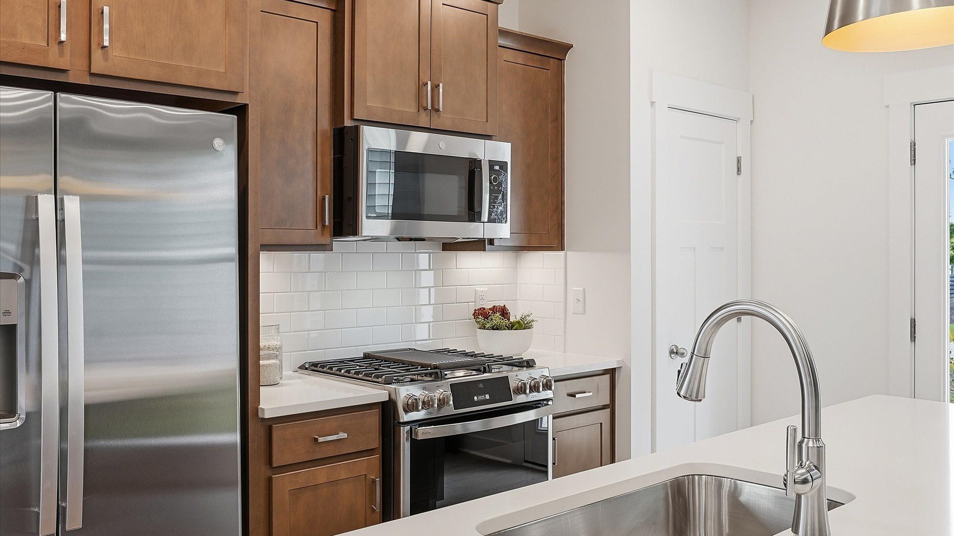 Well-designed kitchen with a center island and tasteful finishes that elevate everyday living in Simpsonville, SC