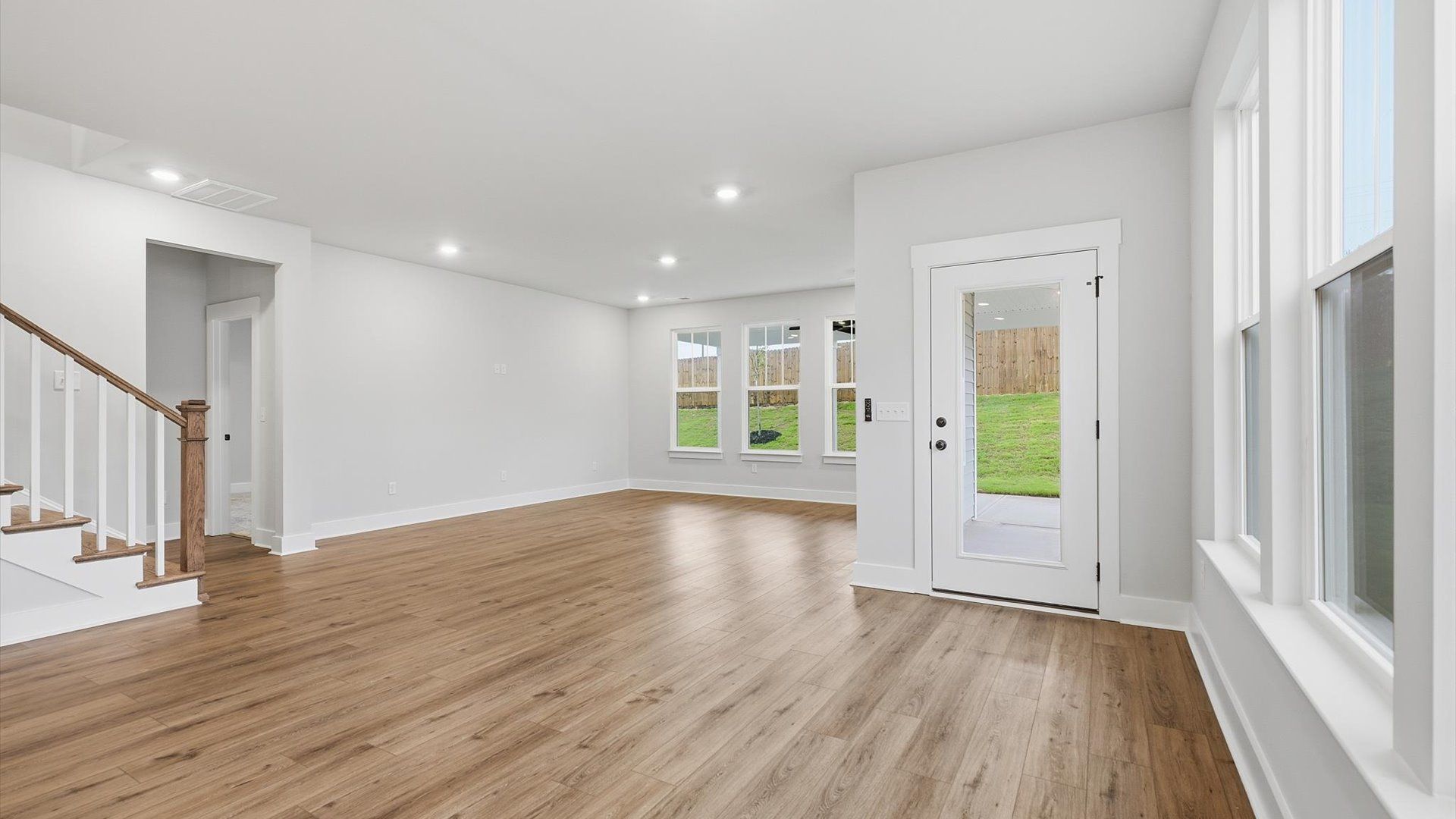 A bright breakfast area designed for casual dining and easy morning routines in Piedmont, SC