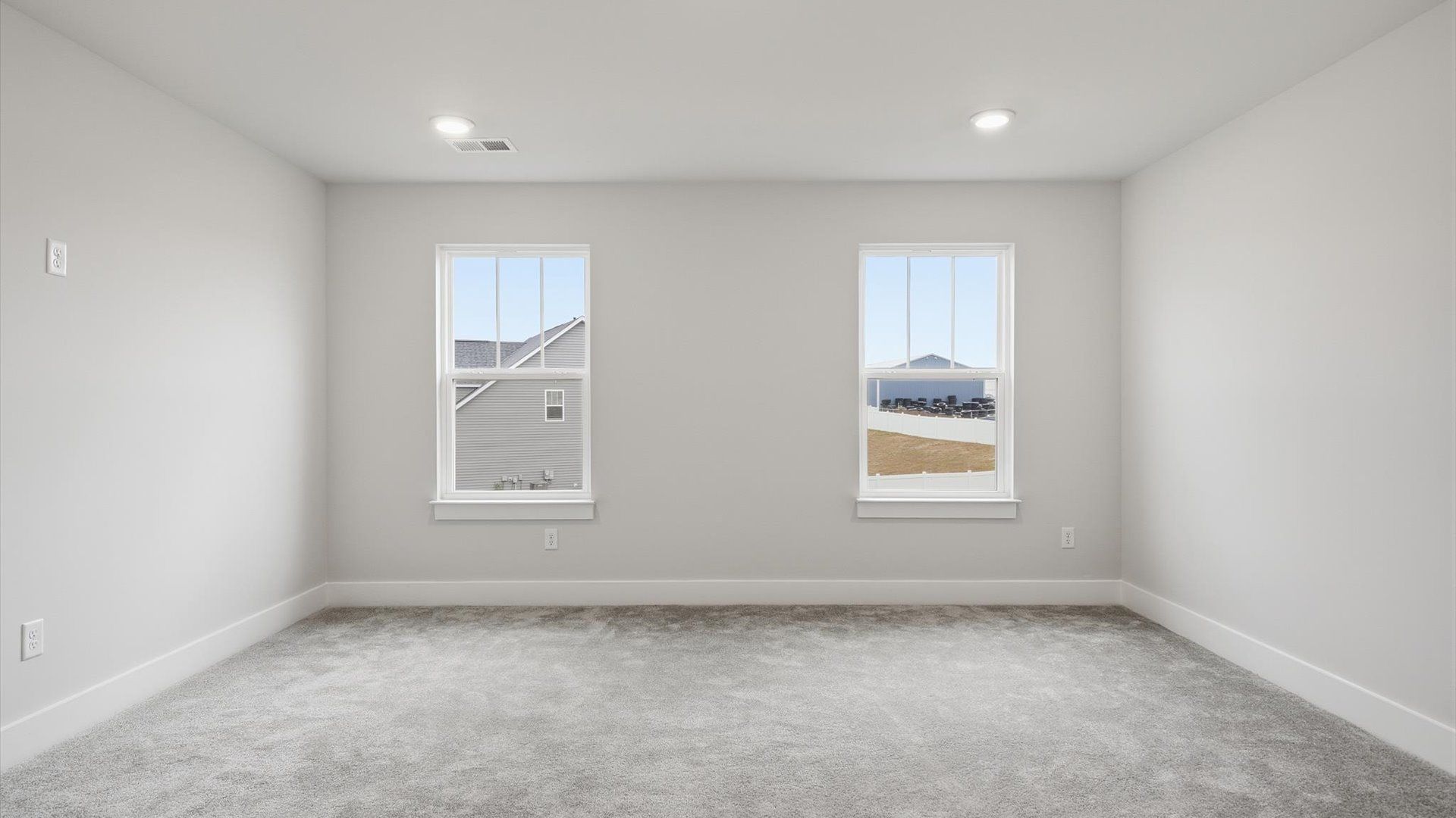 First-class loft design with comfortable carpeting and a thoughtful layout located in Piedmont, SC