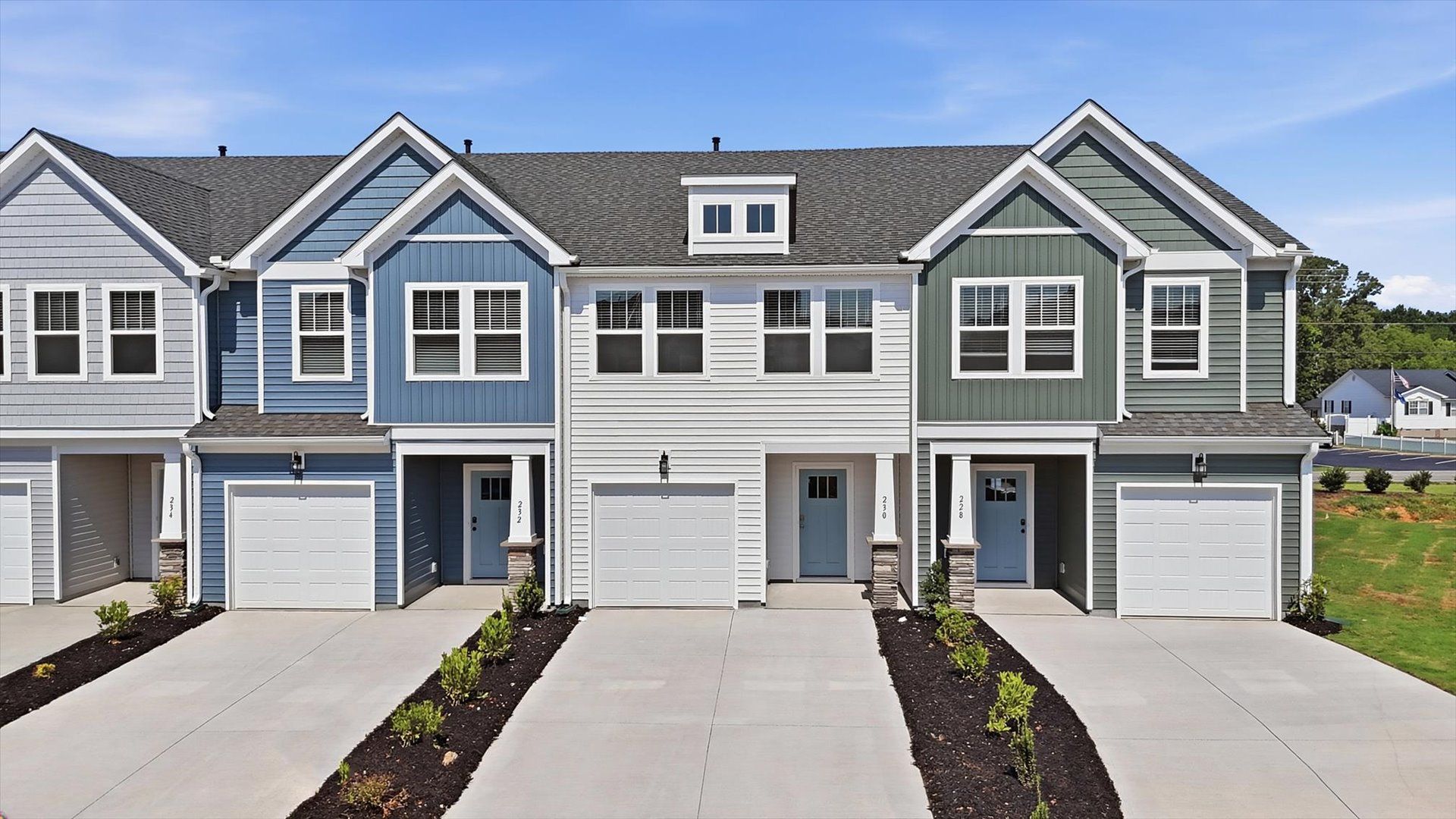 230 Cali Way (Litchfield)