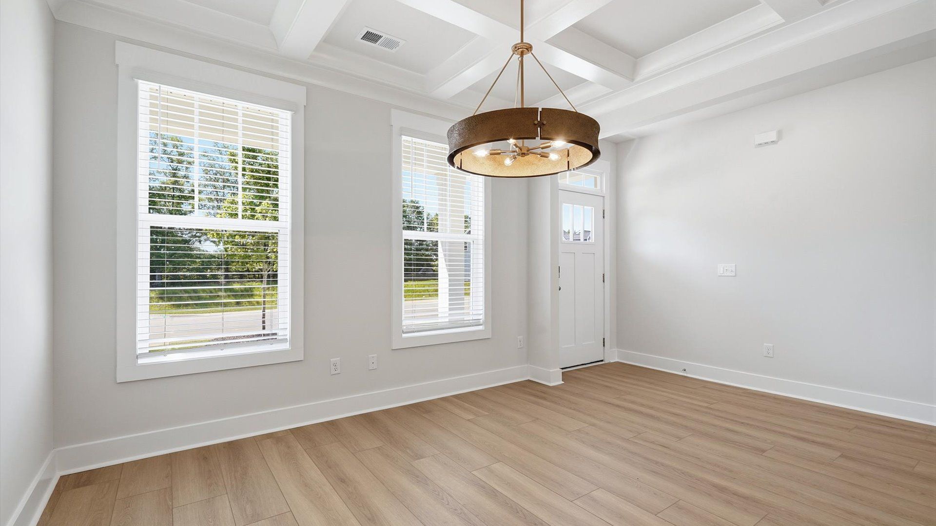 First-class dining experience in a thoughtfully designed space perfect for gatherings