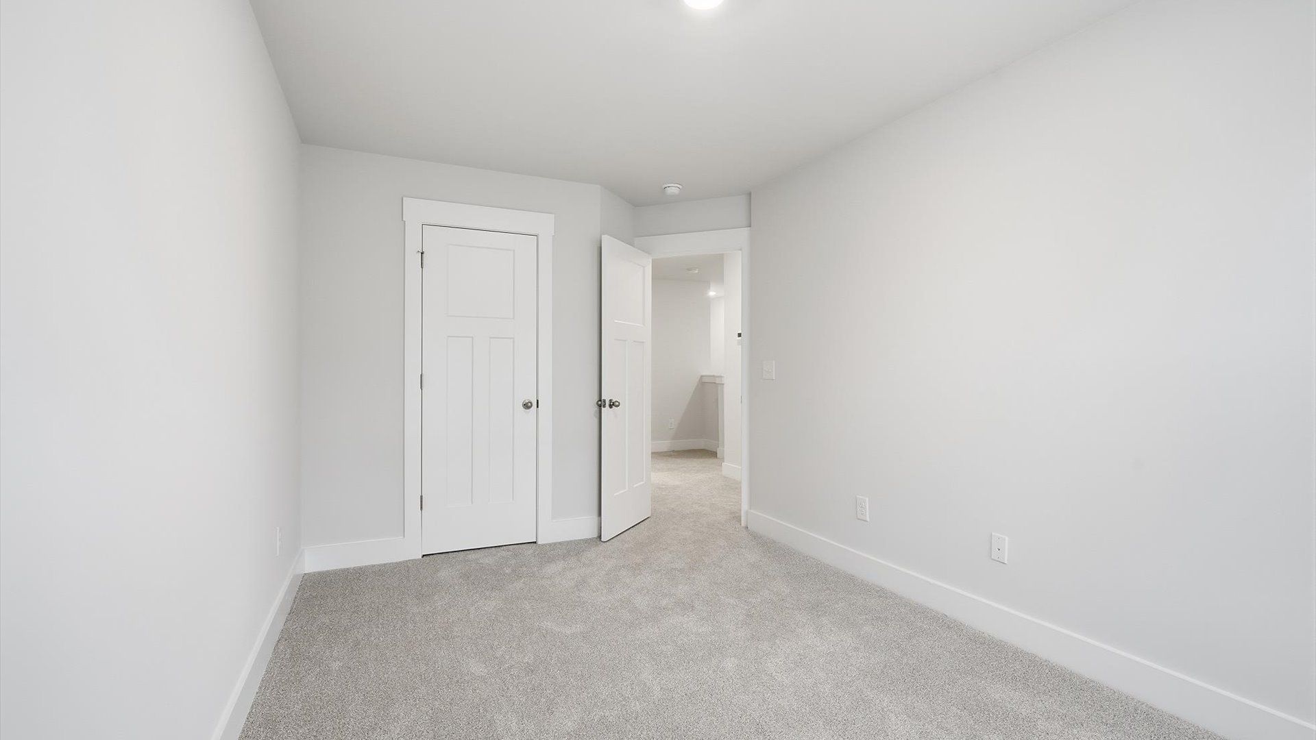 Memorable space offering plush carpet underfoot and a thoughtfully planned walk-in closet at Aspen Ridge