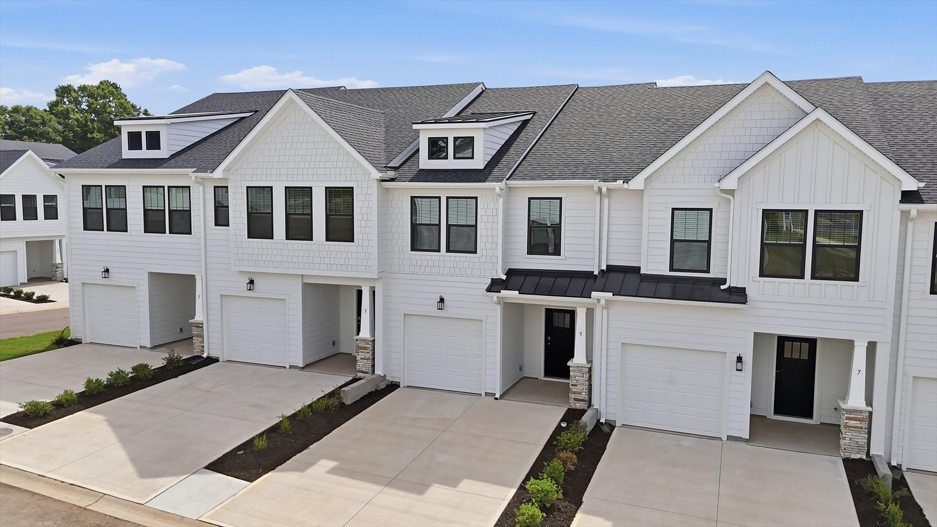 Memorable first impression with elegant exterior design and exceptional materials at the Gresham Station community