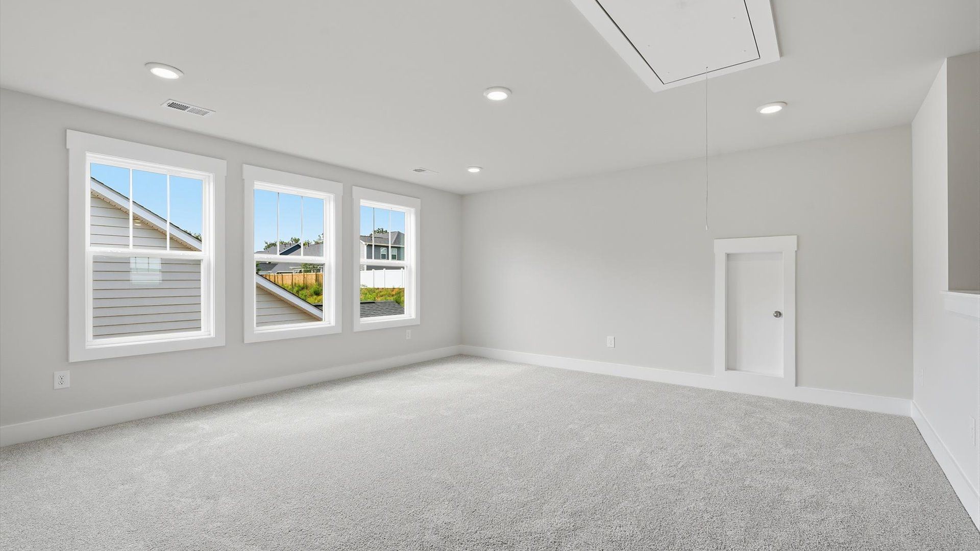 Superior loft space with soft carpet, ideal for work, relaxation, or entertainment