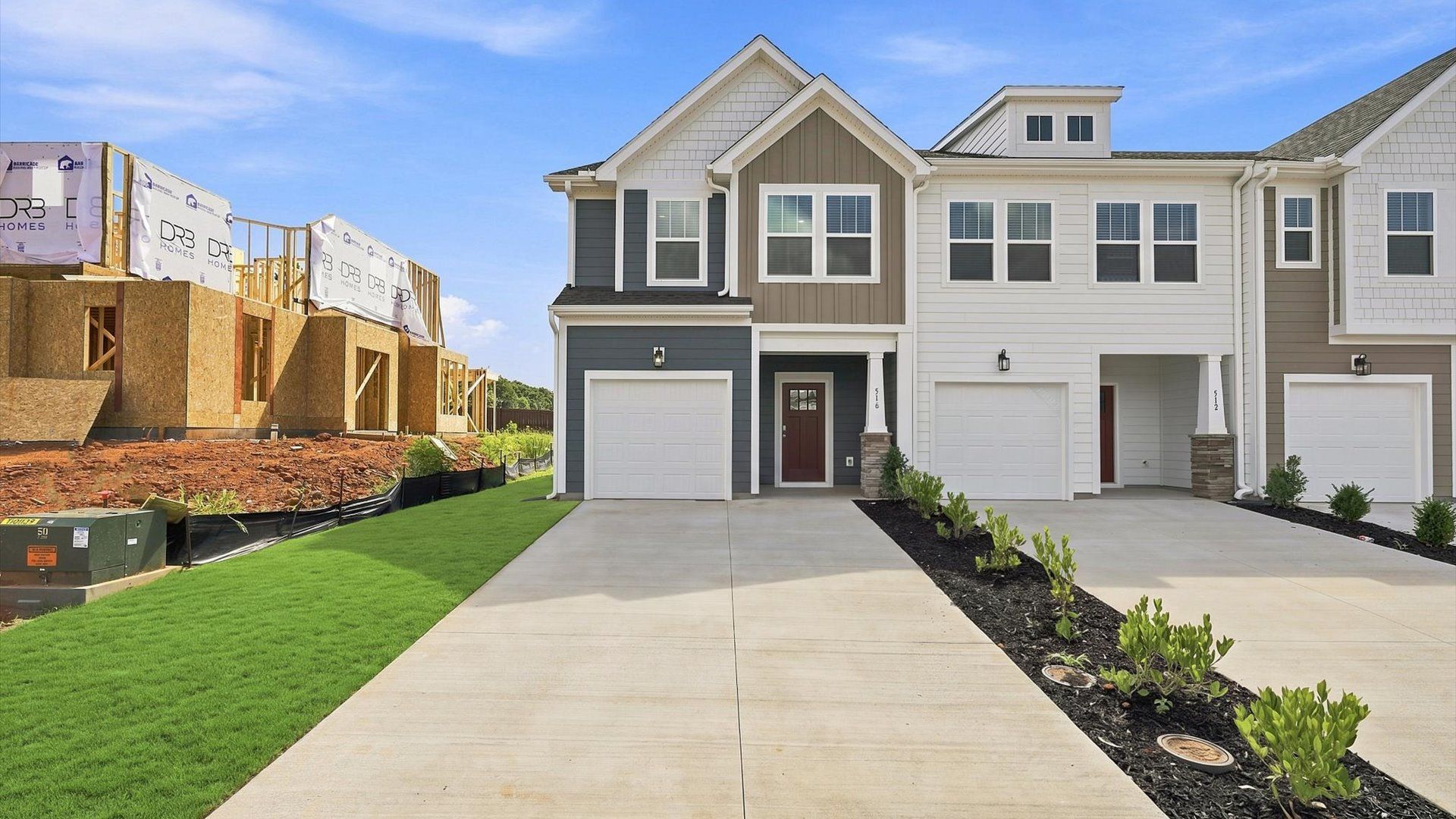 516 Round Rock Way (Corner Litchfield)