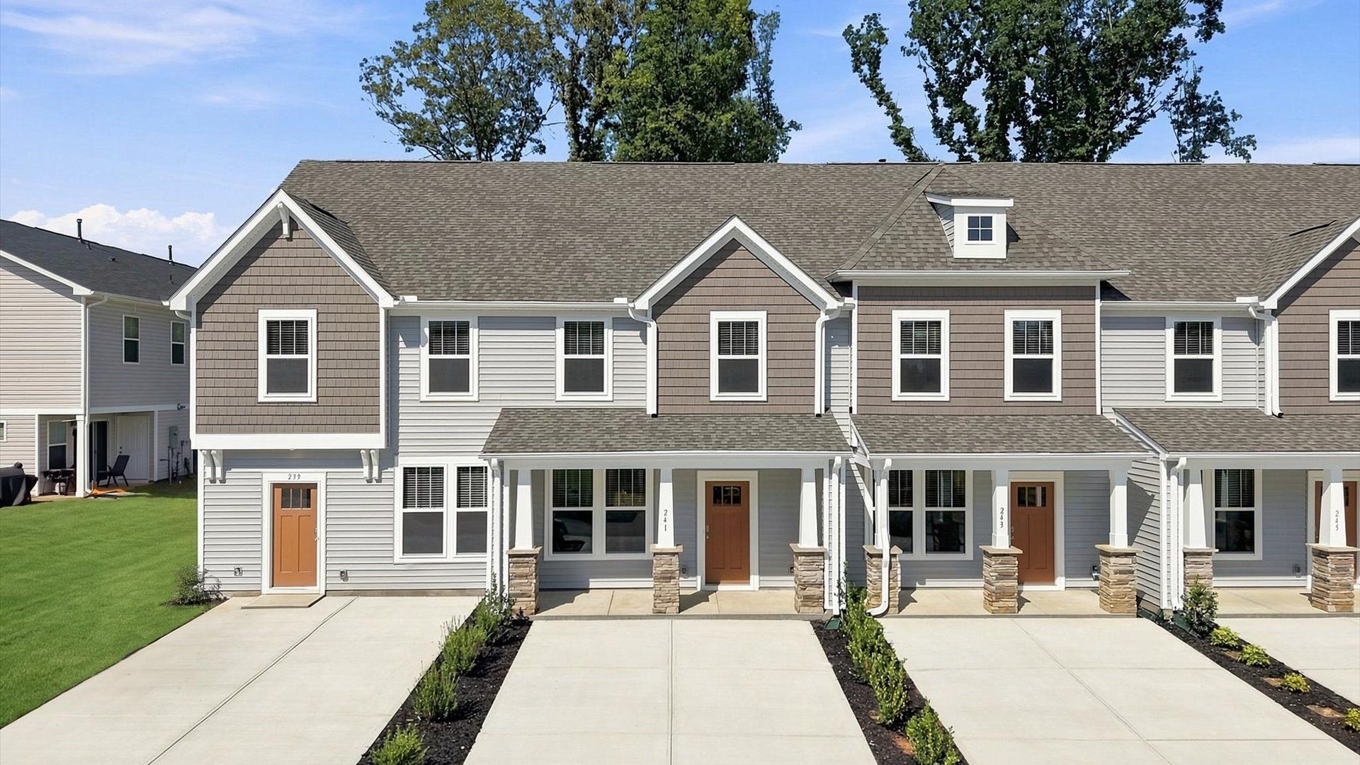 Superior craftsmanship throughout this established villa community near vibrant Downtown Anderson
